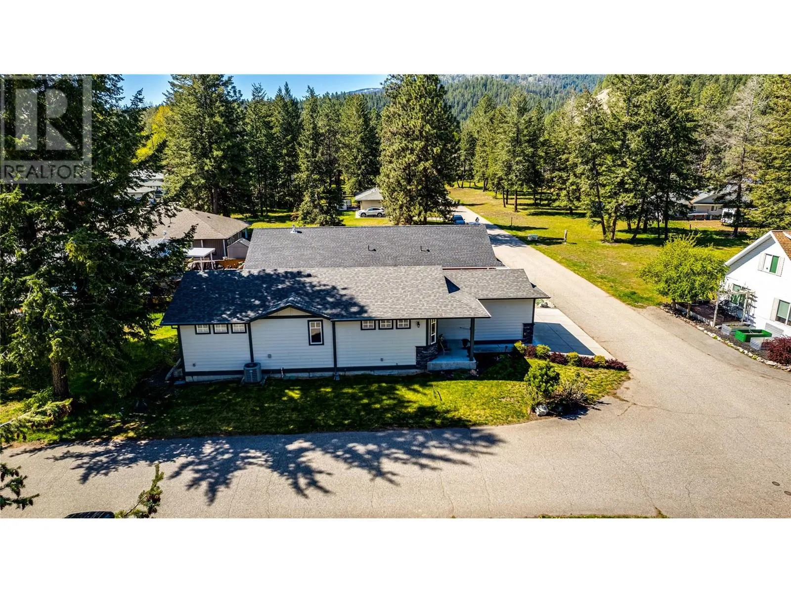 270 Grouse Avenue