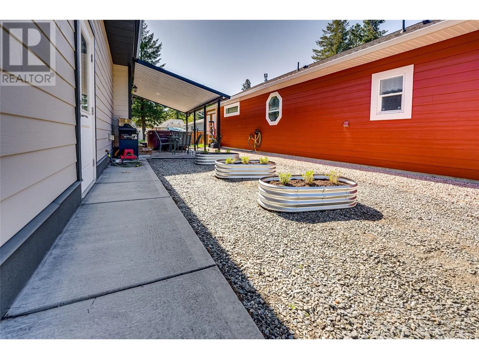 270 Grouse Avenue