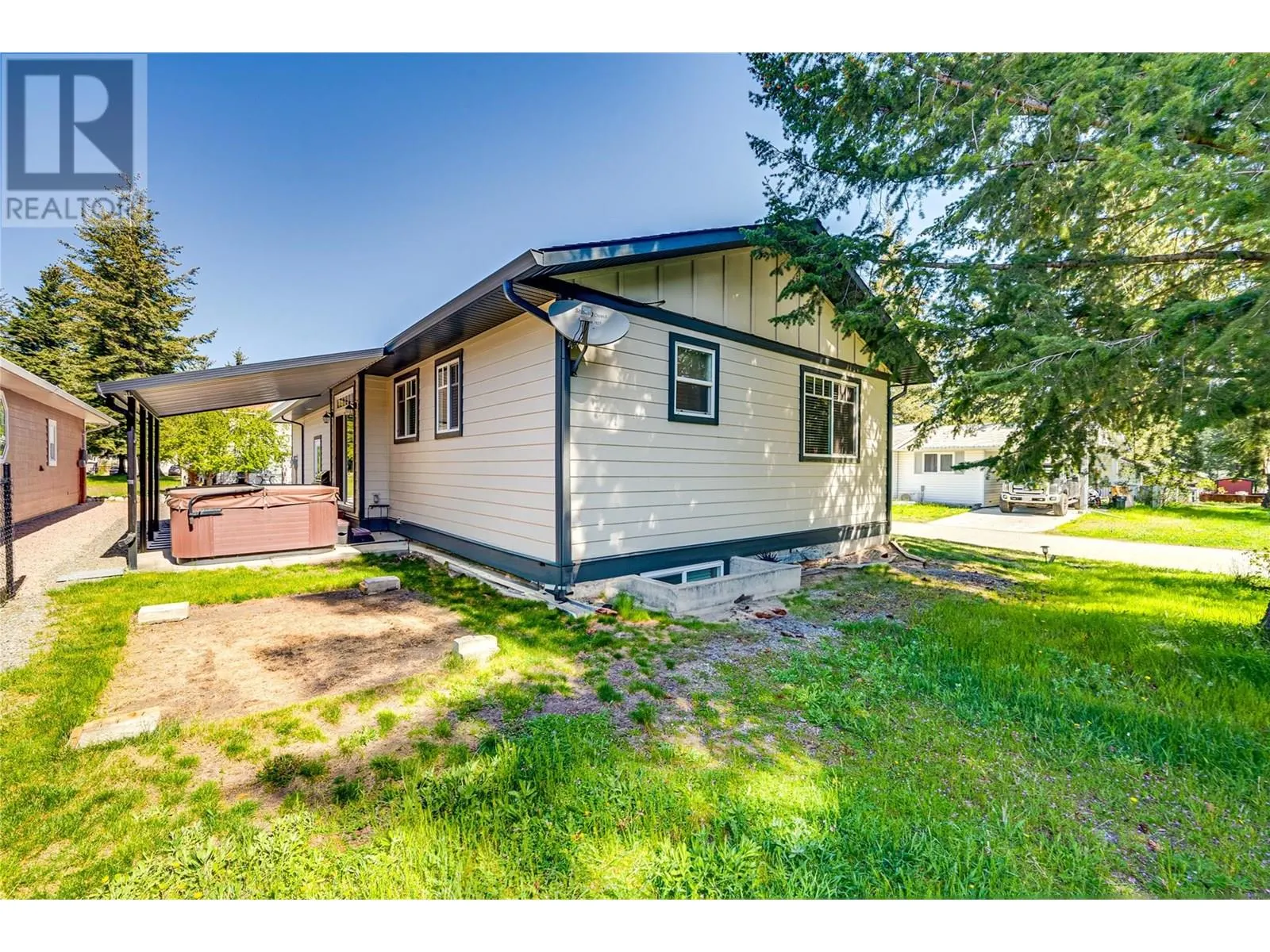 270 Grouse Avenue
