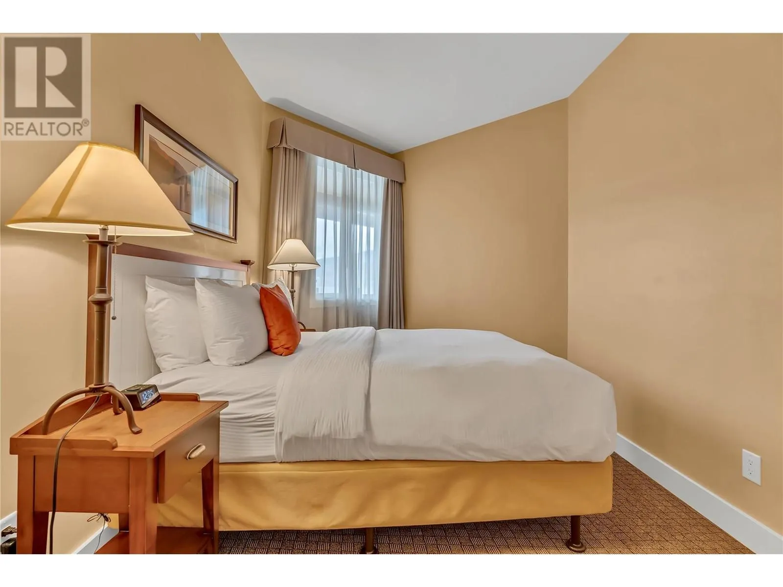 12811 Lakeshore Drive South Unit# 631
