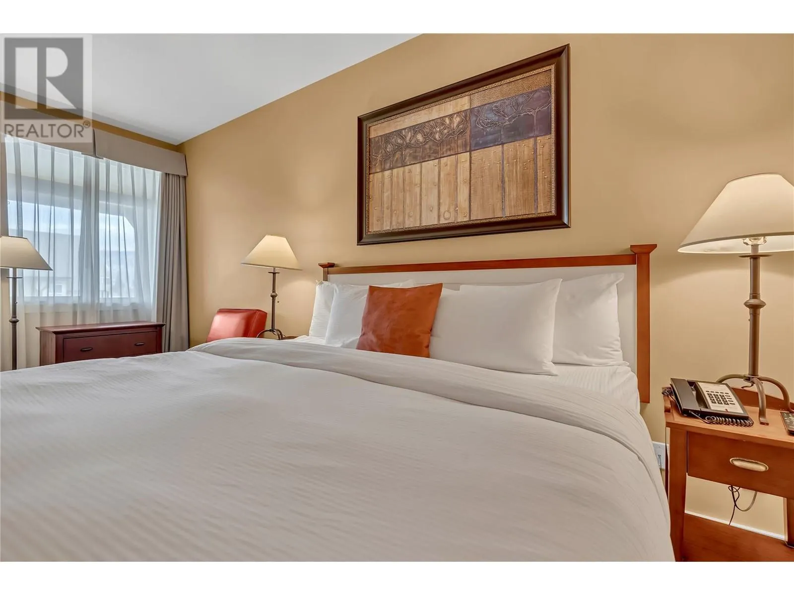 12811 Lakeshore Drive South Unit# 631