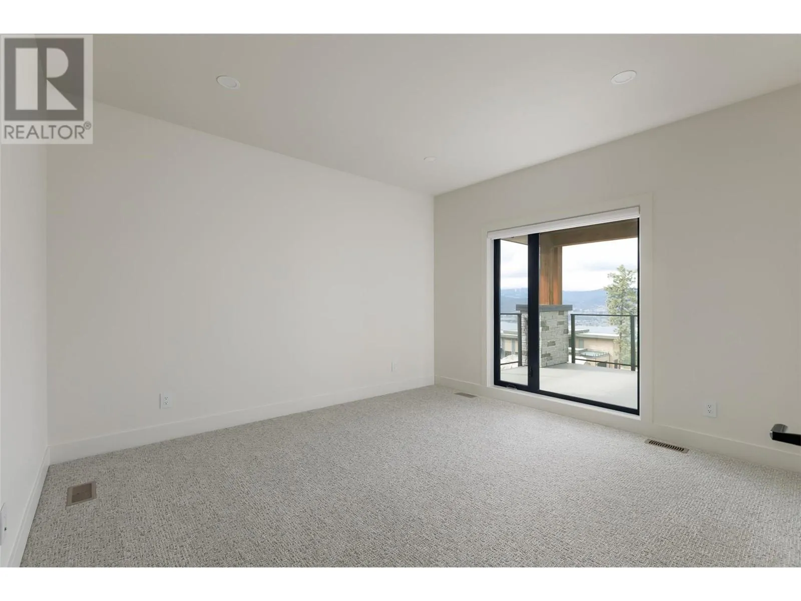 130 Flagstone Rise