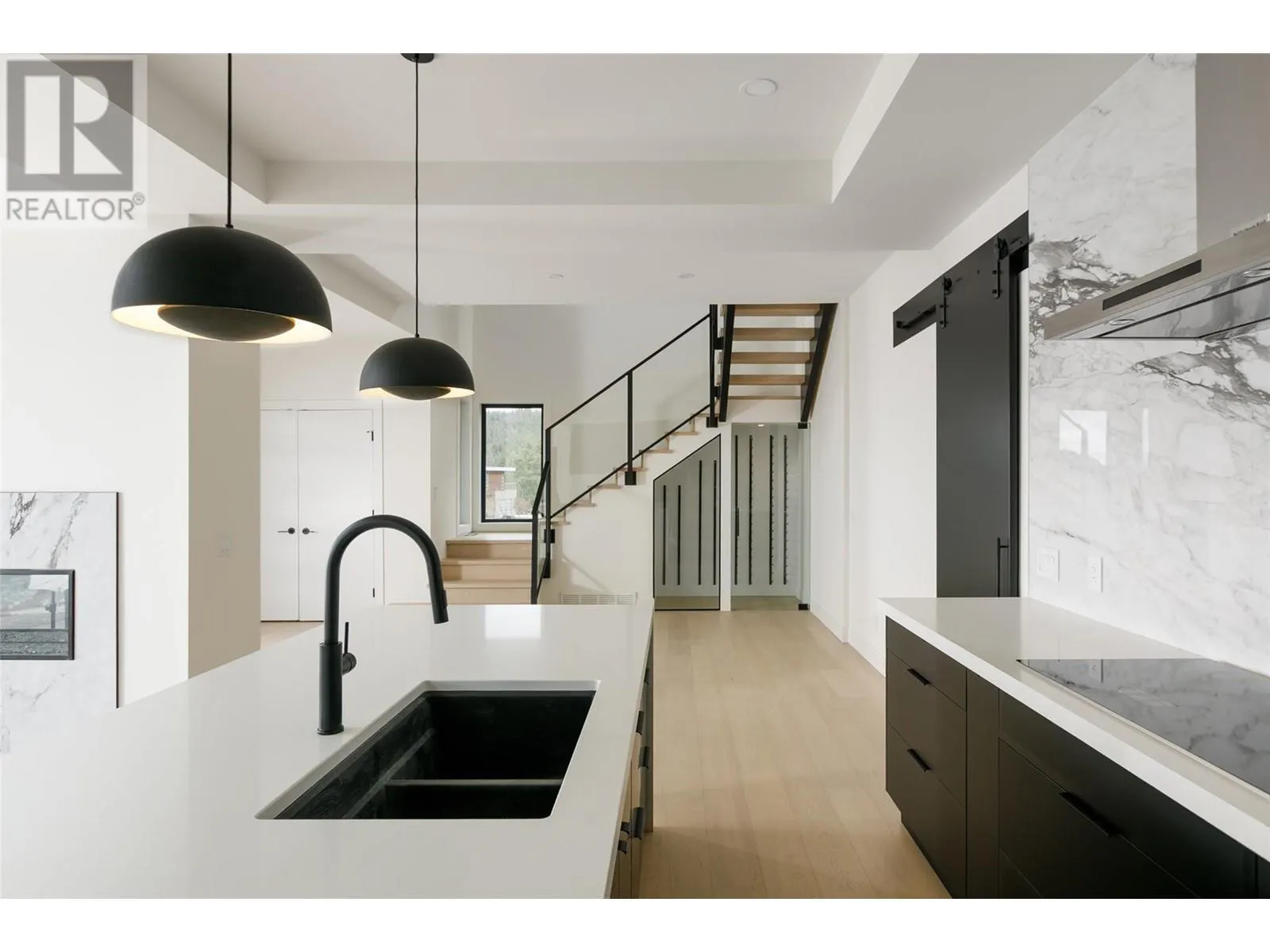130 Flagstone Rise