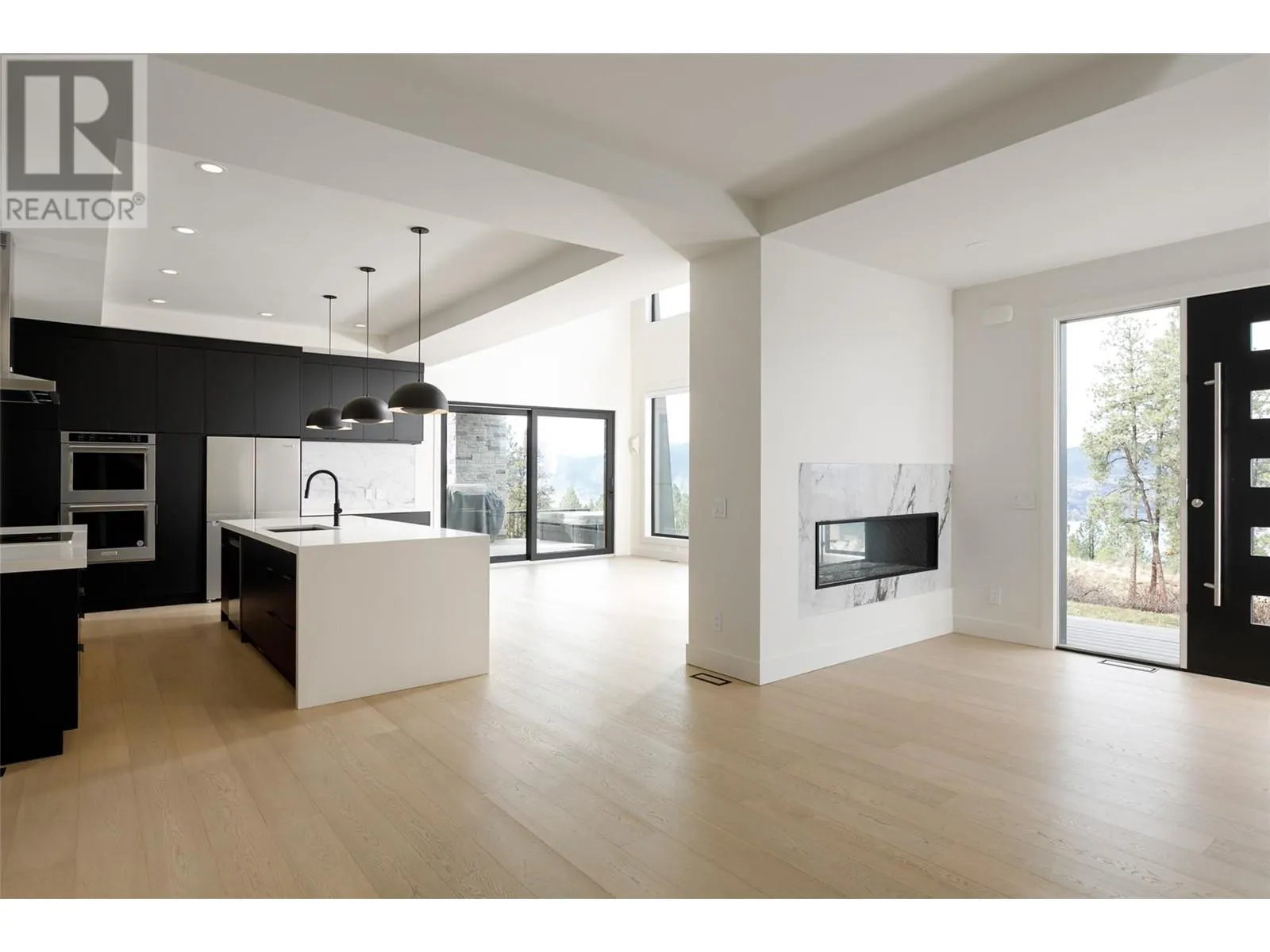 130 Flagstone Rise