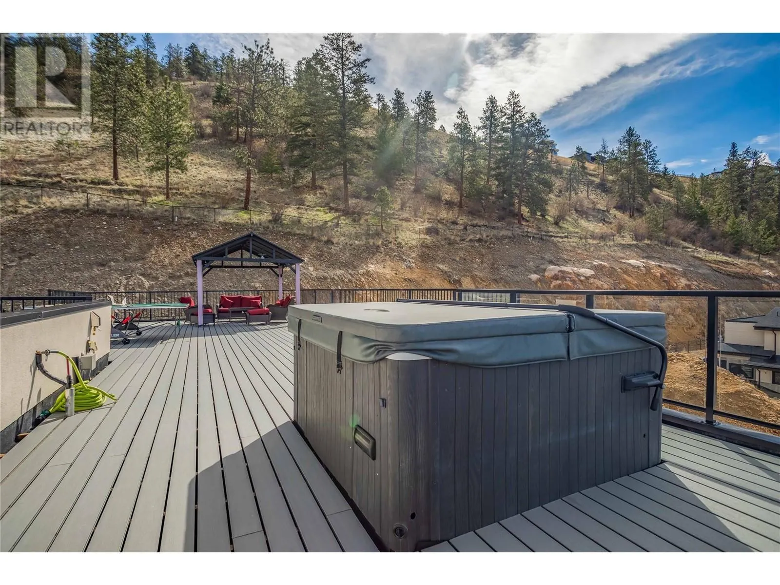 1189 Lone Pine Drive