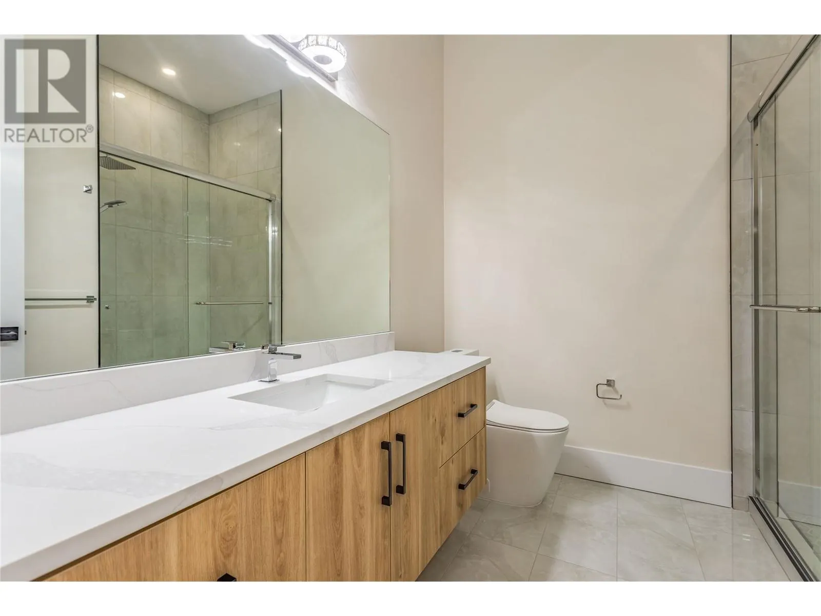 1189 Lone Pine Drive