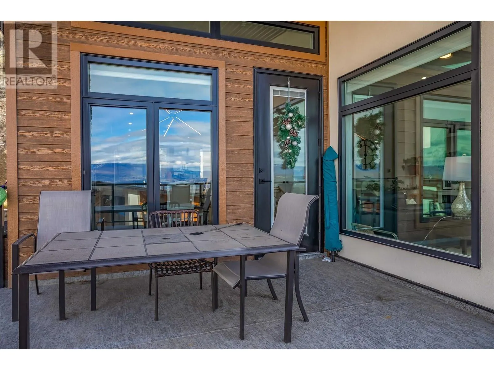 1189 Lone Pine Drive