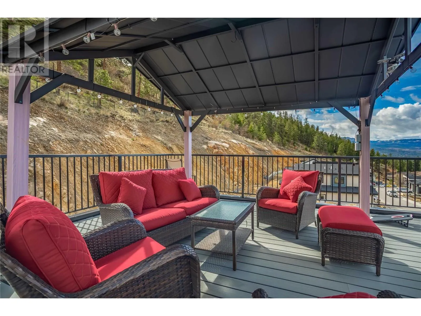 1189 Lone Pine Drive
