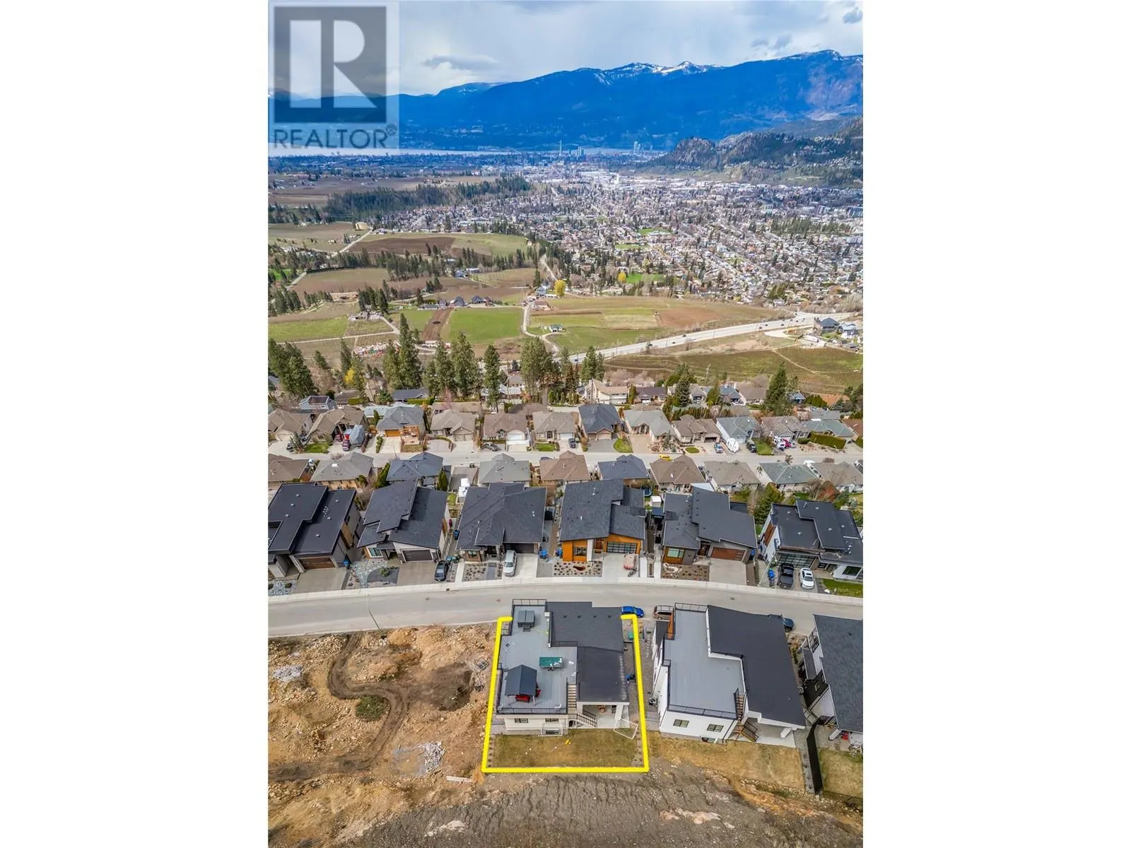1189 Lone Pine Drive