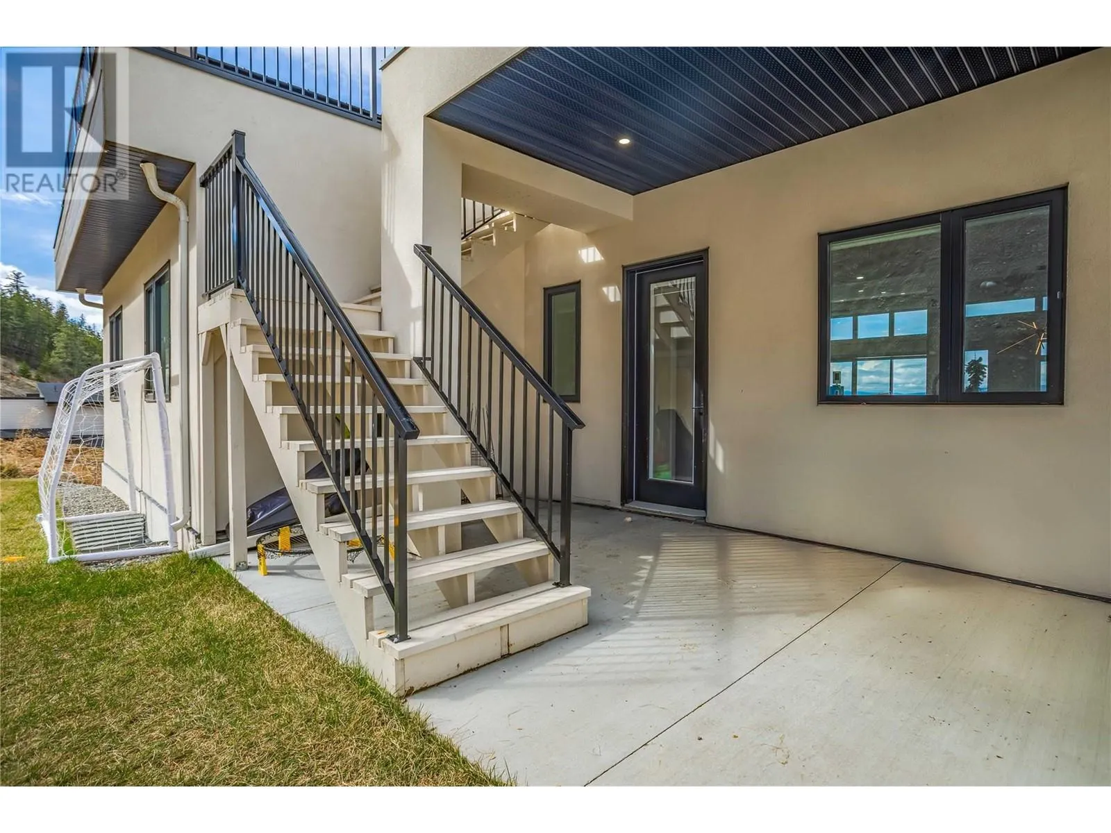 1189 Lone Pine Drive