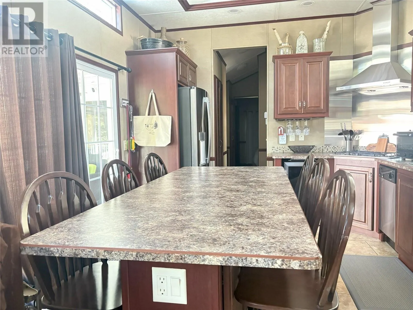 5478 93/95 Highway Unit# 19