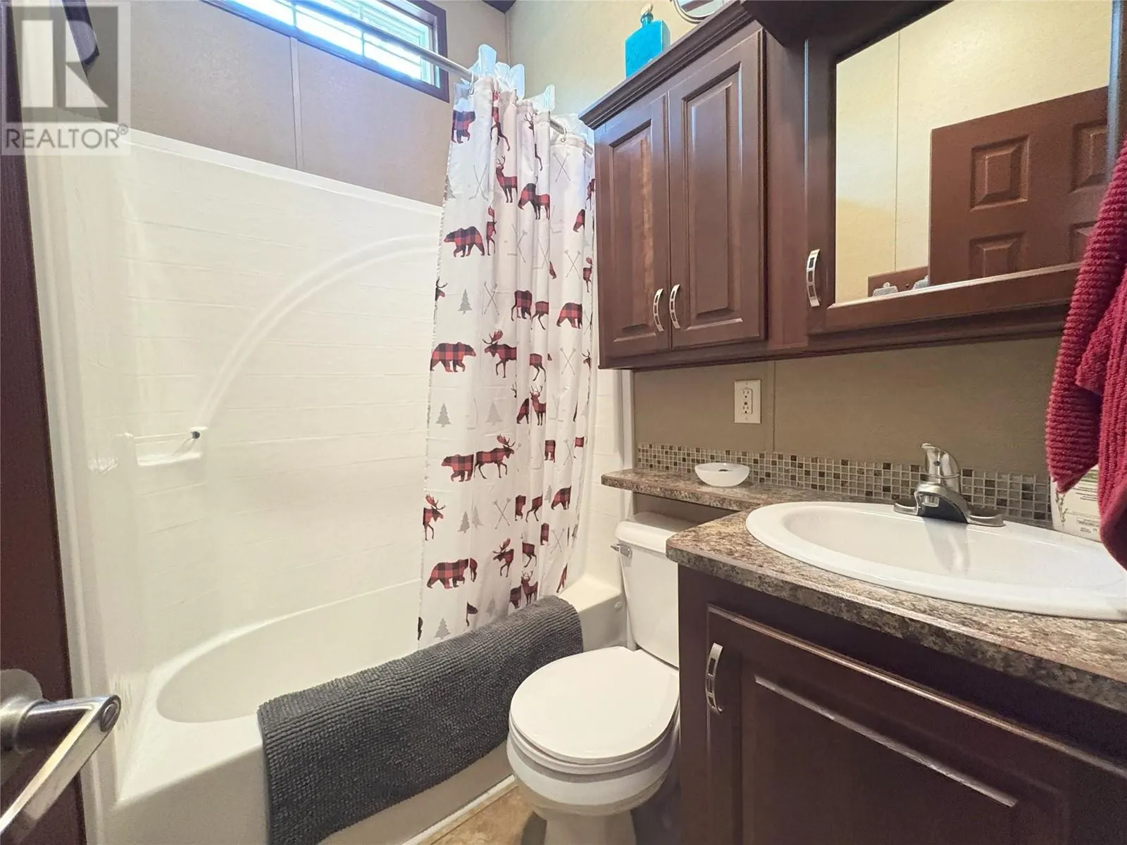 5478 93/95 Highway Unit# 19