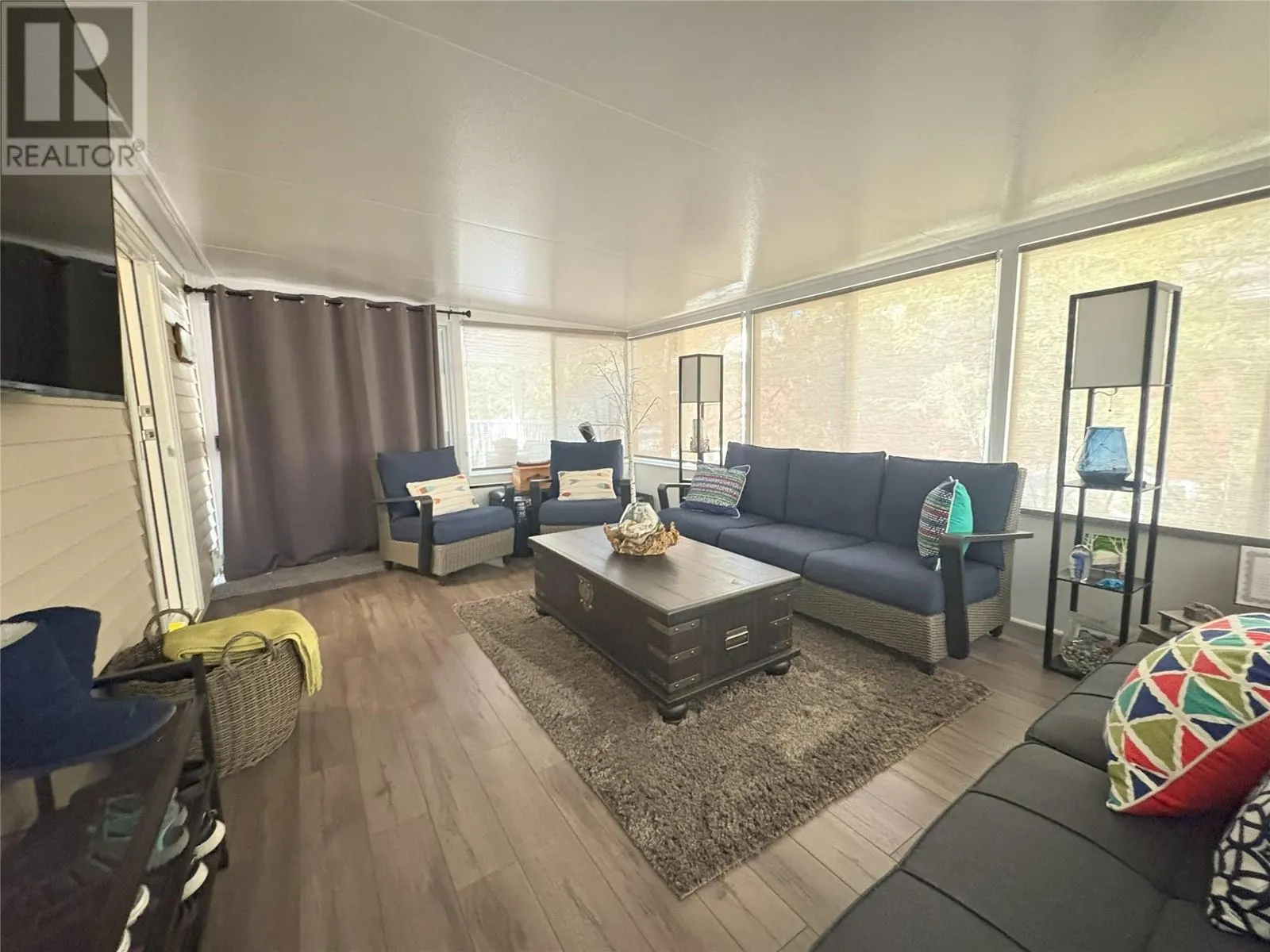 5478 93/95 Highway Unit# 19