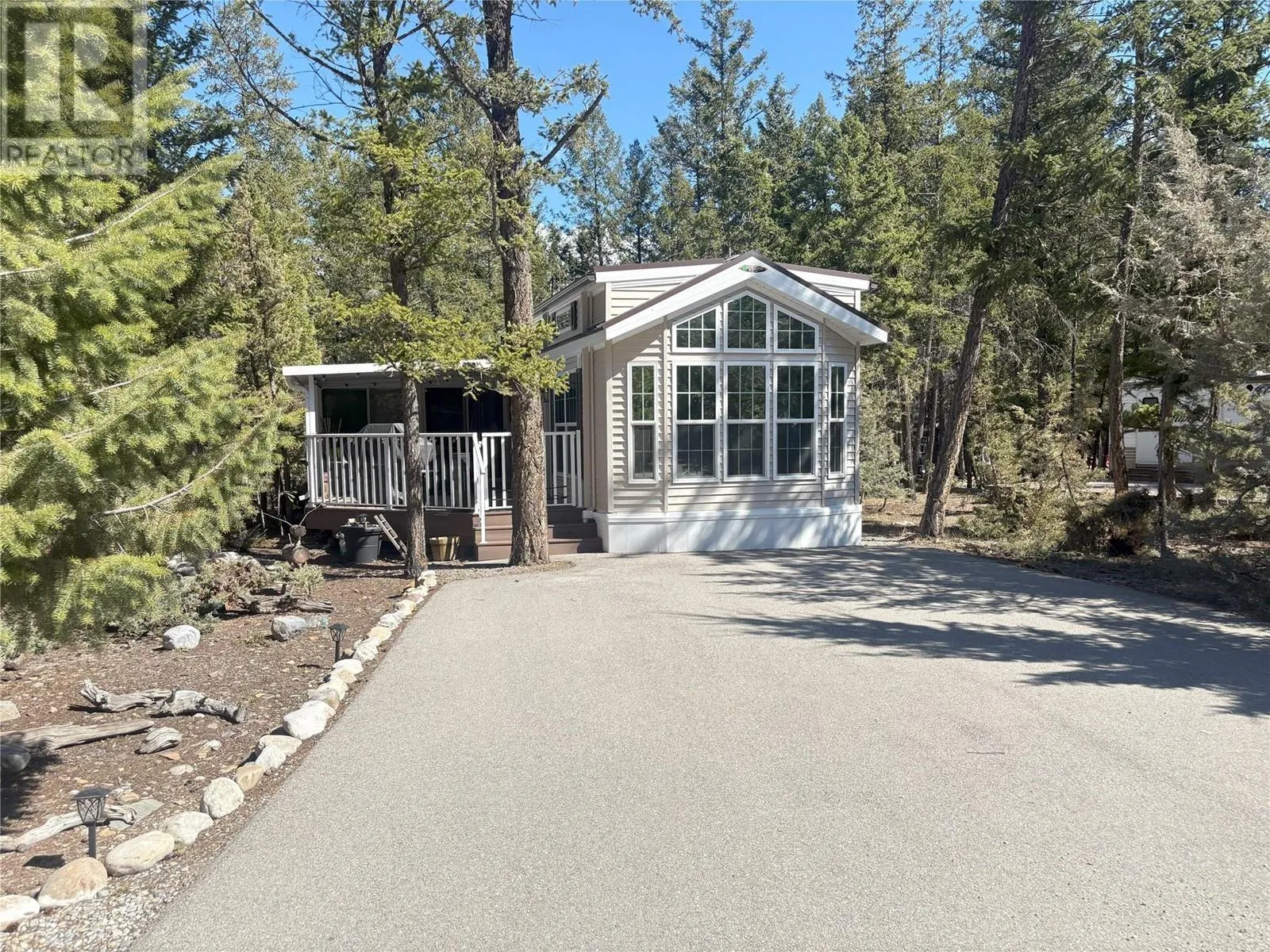5478 93/95 Highway Unit# 19