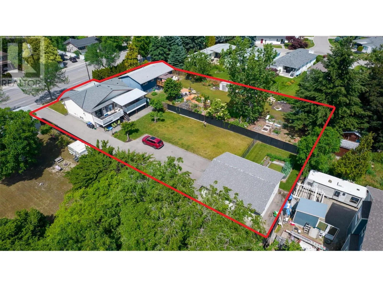 3009 Gordon Drive