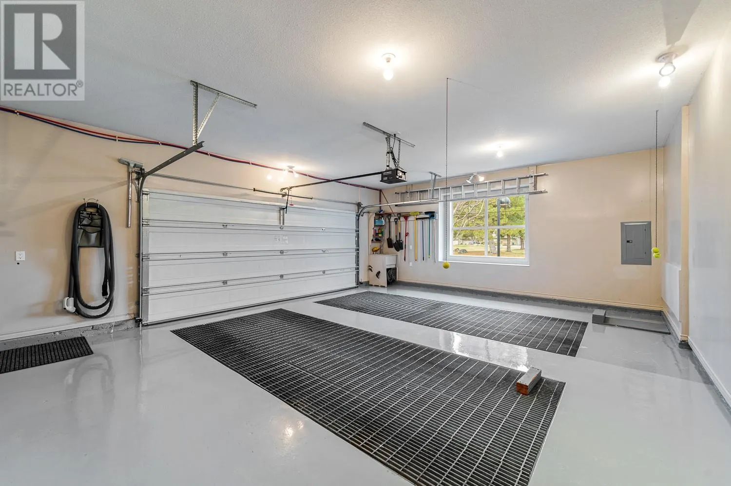 3800 Gallaghers Pinnacle Way Unit# 8