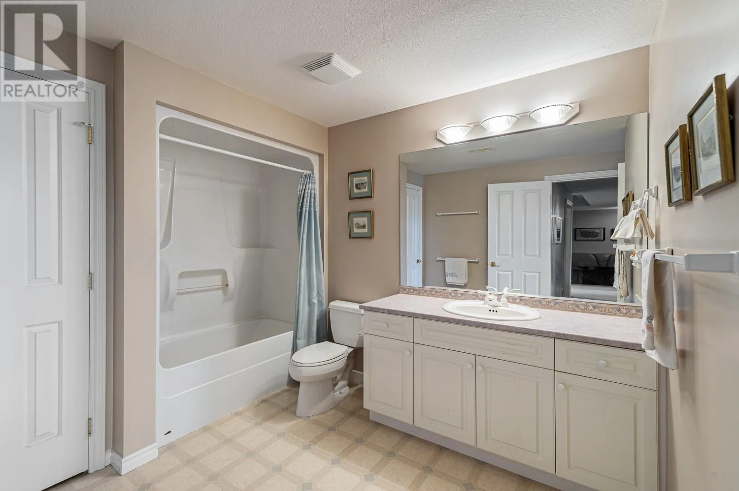 3800 Gallaghers Pinnacle Way Unit# 8