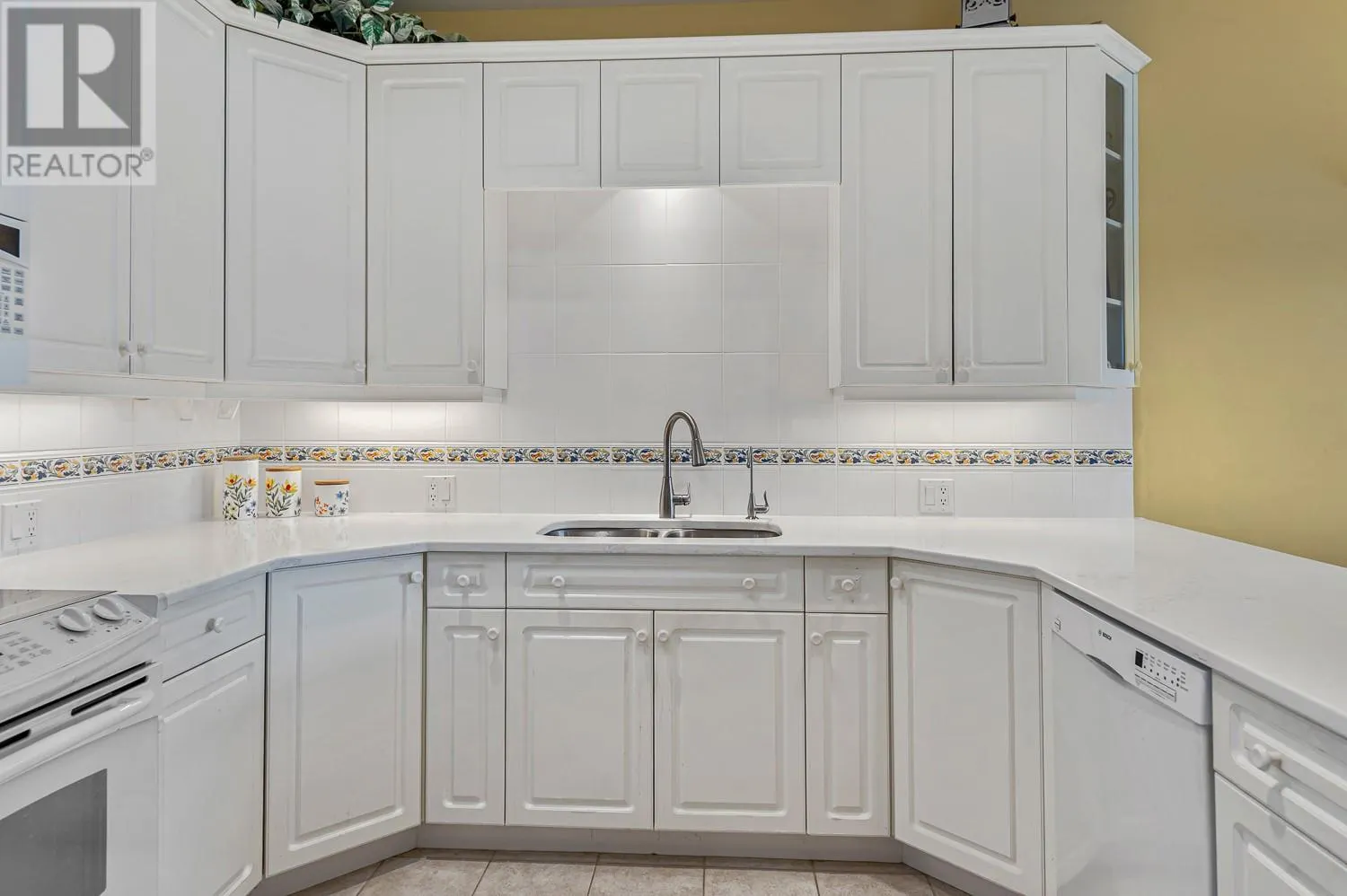 3800 Gallaghers Pinnacle Way Unit# 8
