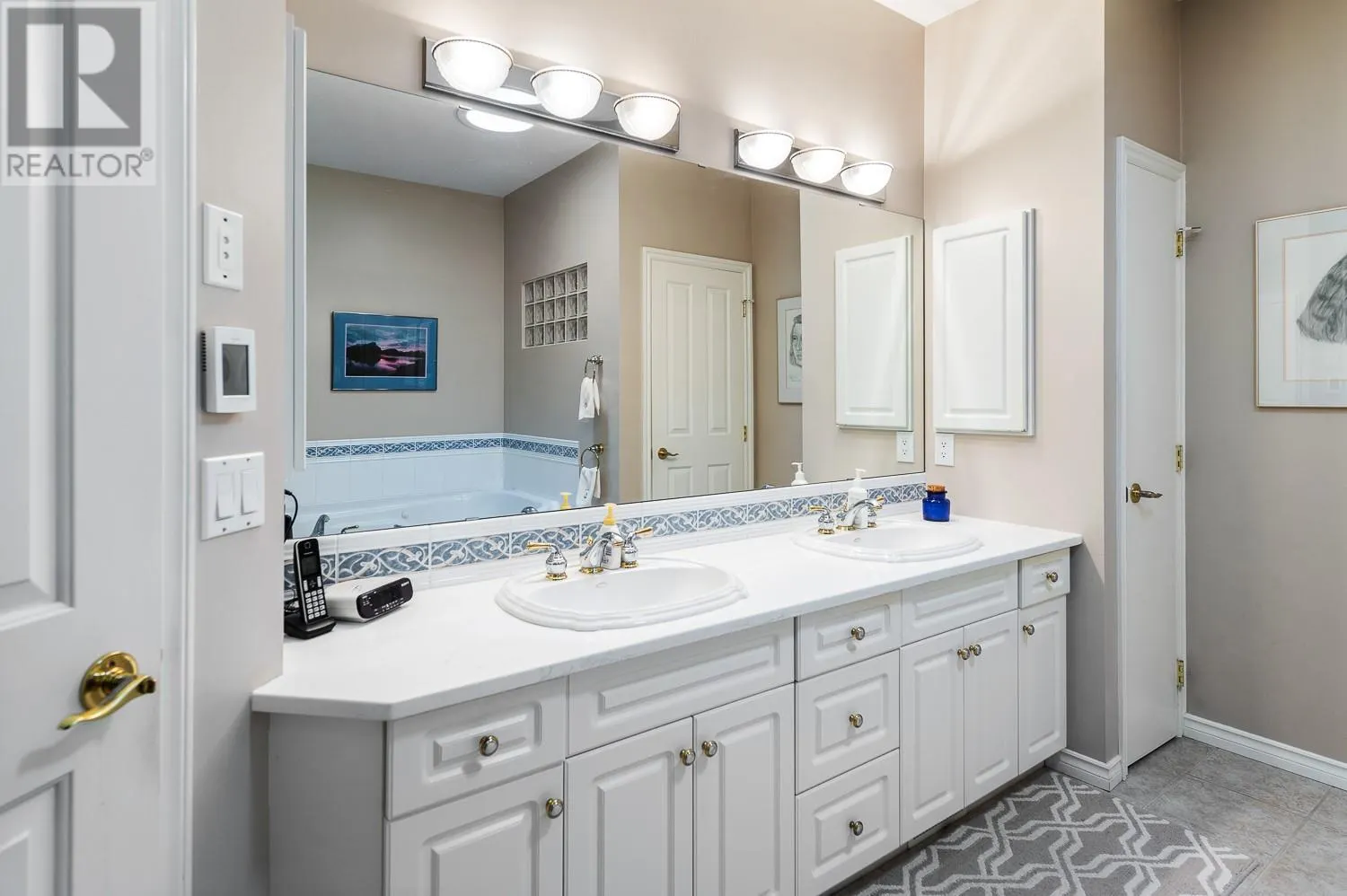 3800 Gallaghers Pinnacle Way Unit# 8