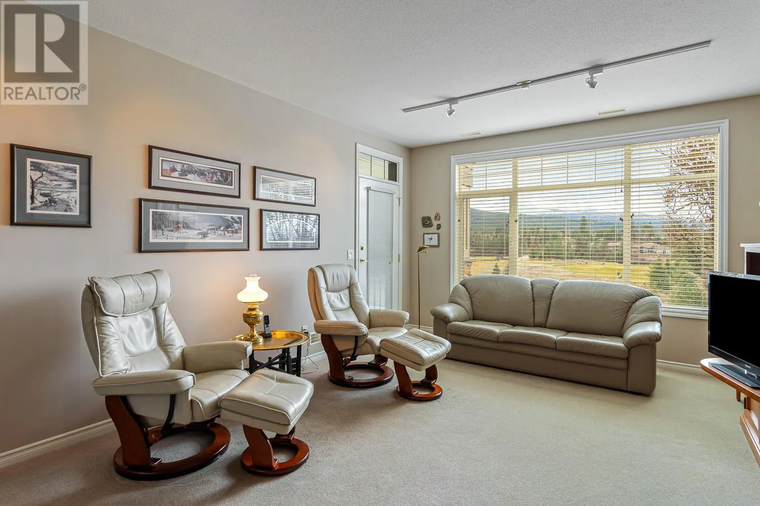 3800 Gallaghers Pinnacle Way Unit# 8
