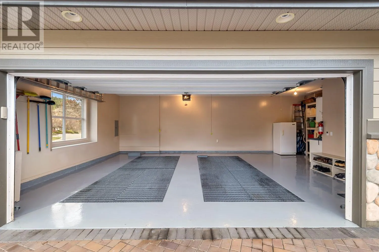 3800 Gallaghers Pinnacle Way Unit# 8