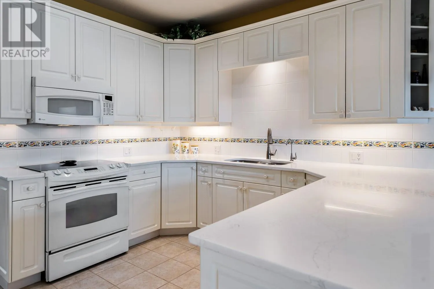 3800 Gallaghers Pinnacle Way Unit# 8