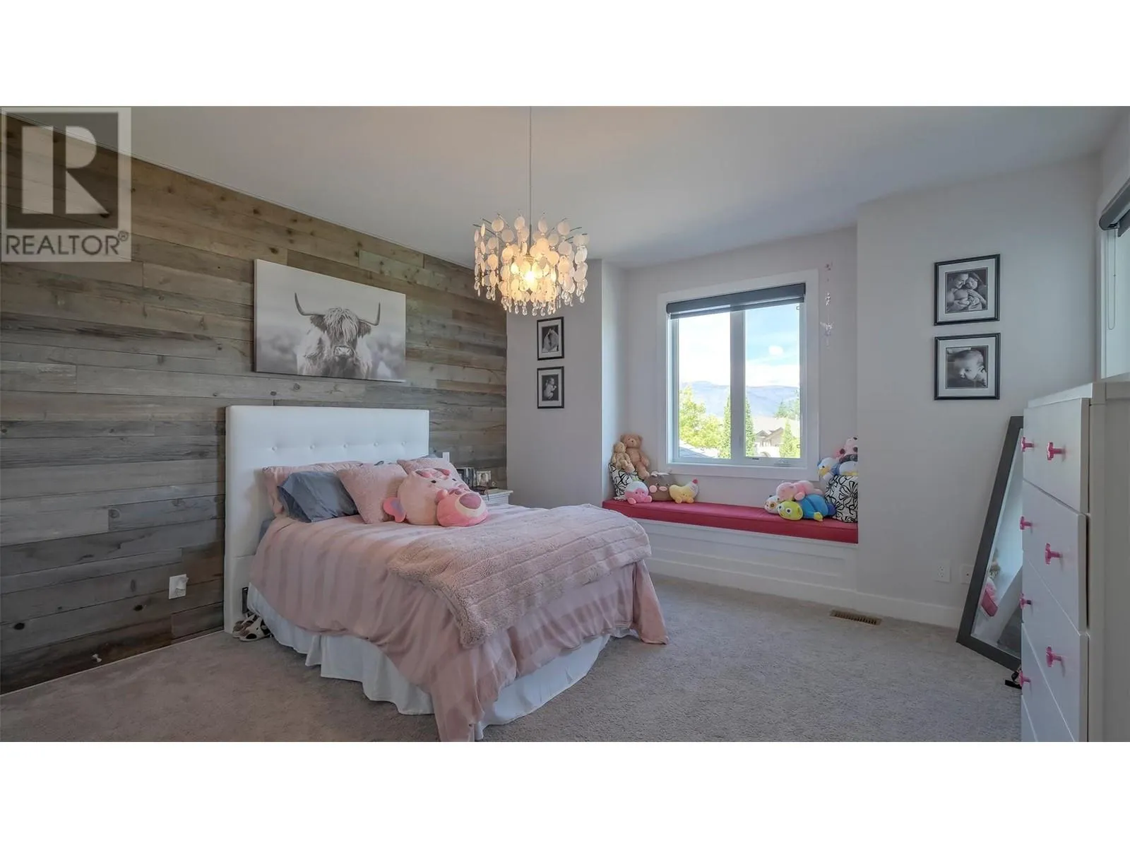593 Harrogate Lane
