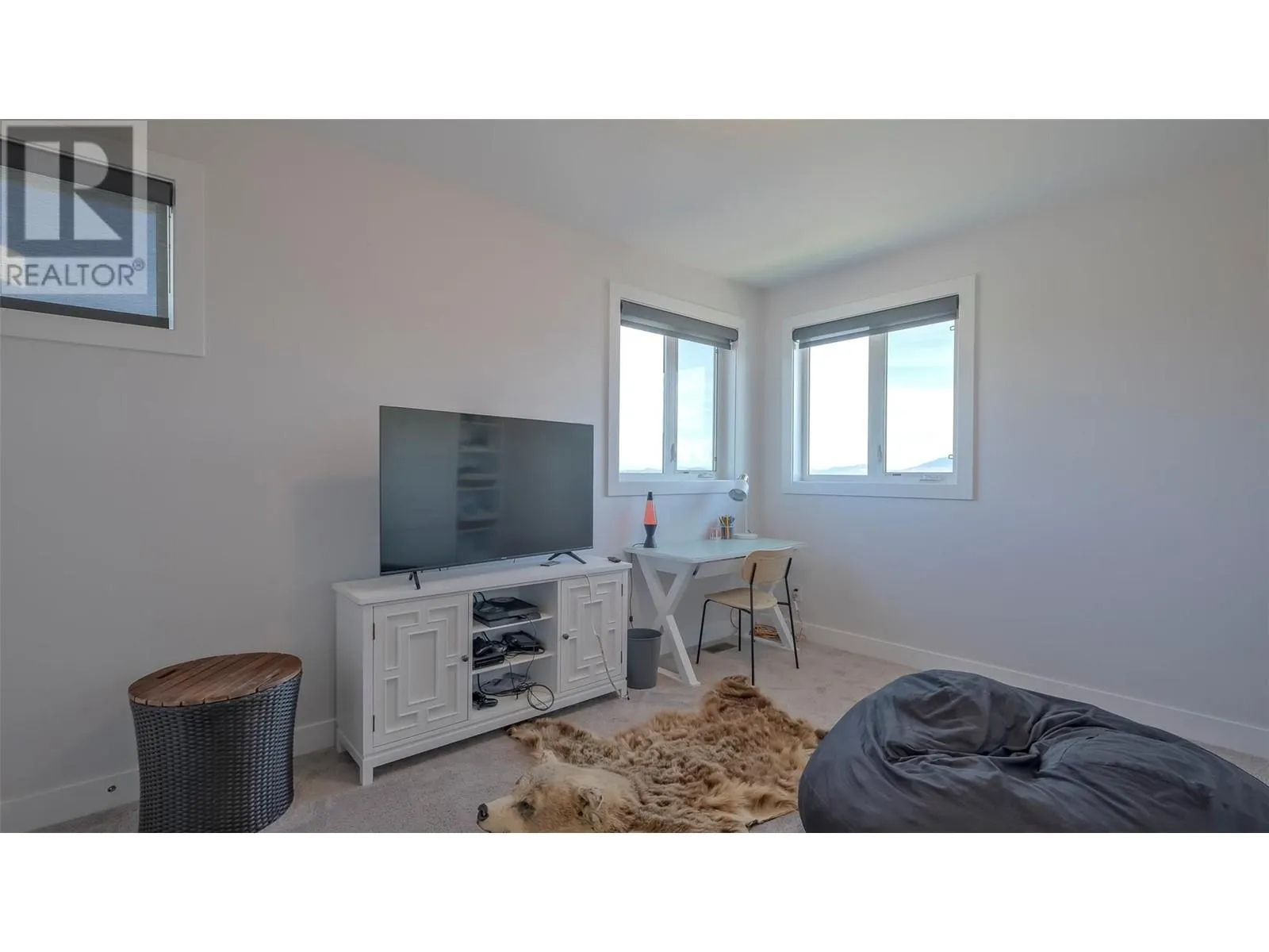 593 Harrogate Lane