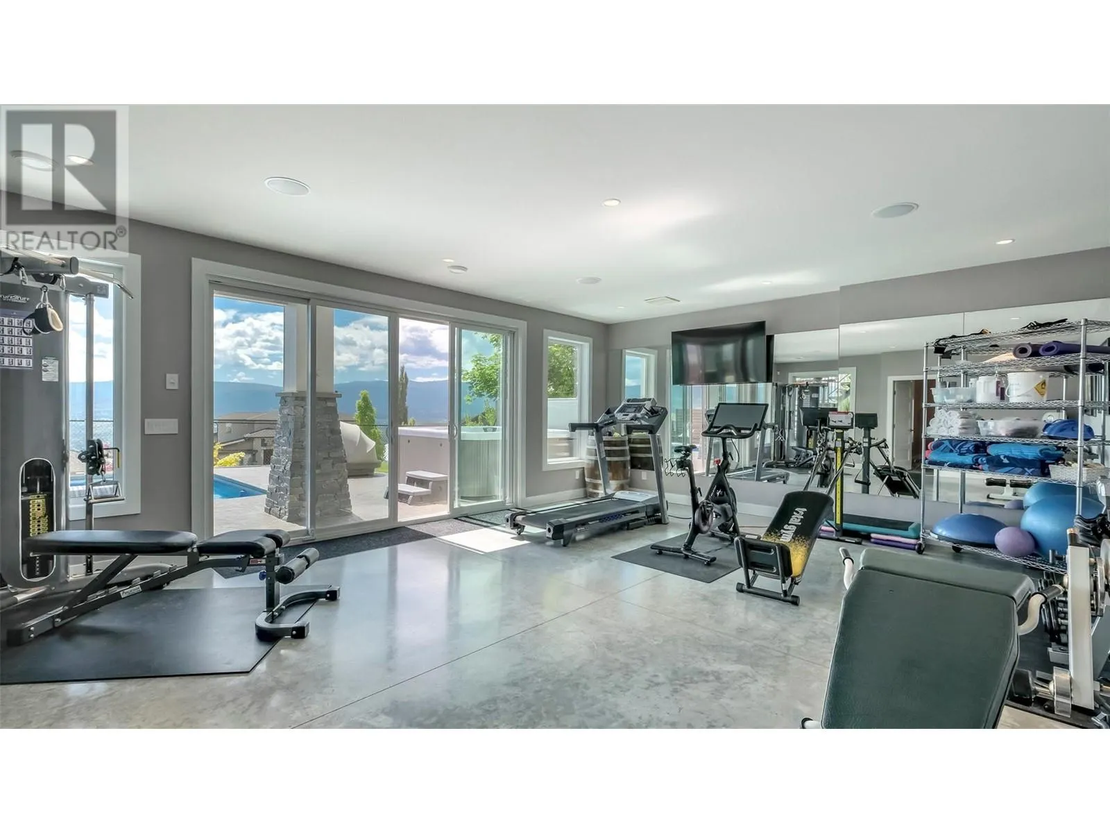 593 Harrogate Lane