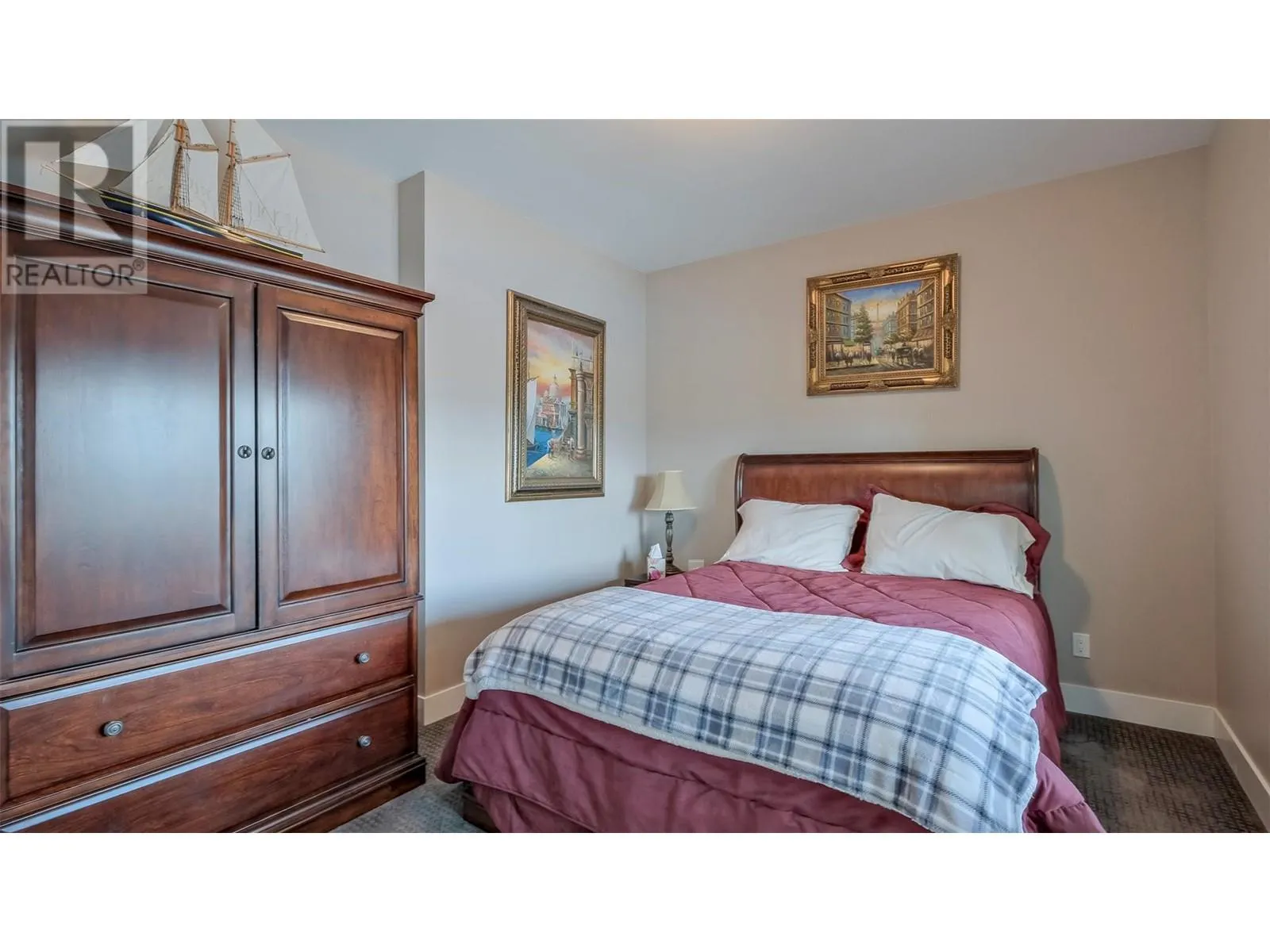593 Harrogate Lane