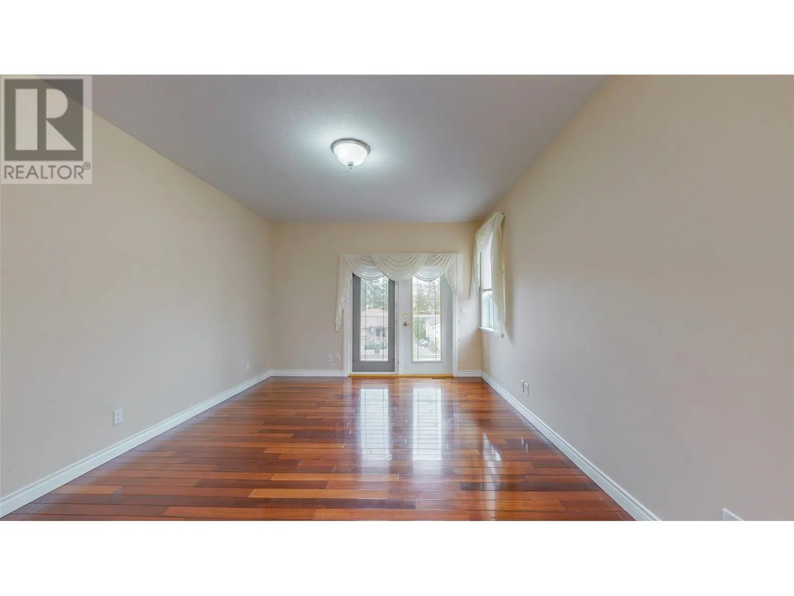 6812 Cabernet Place