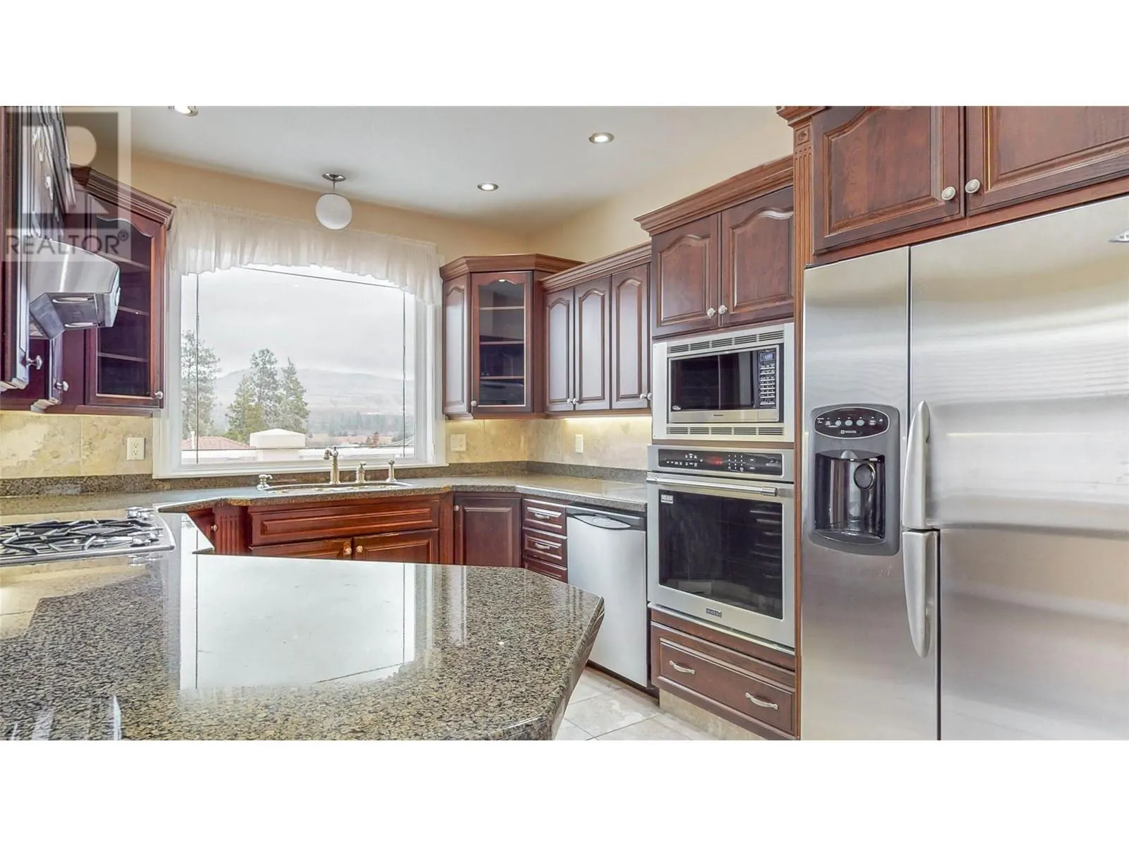 6812 Cabernet Place