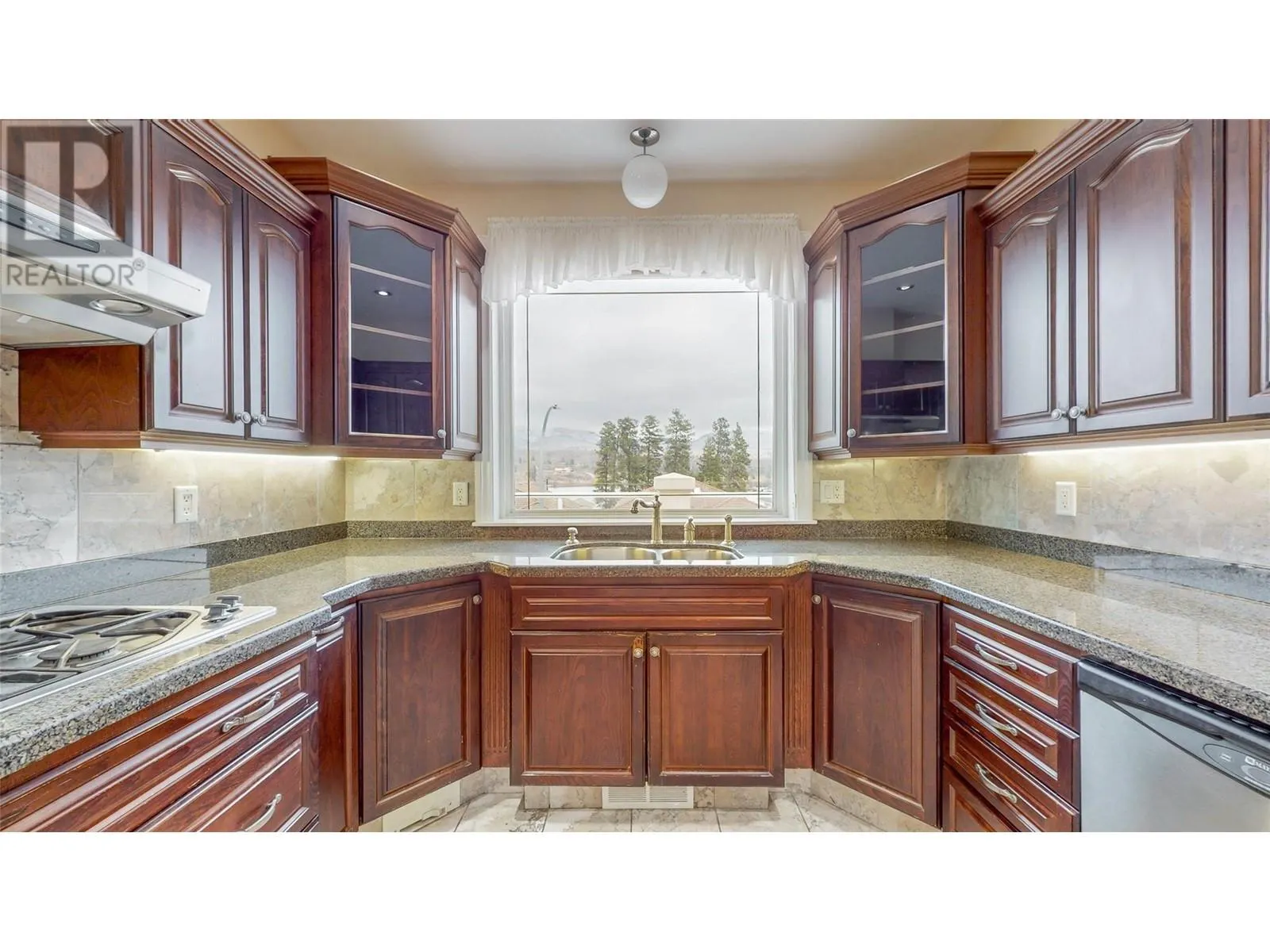 6812 Cabernet Place
