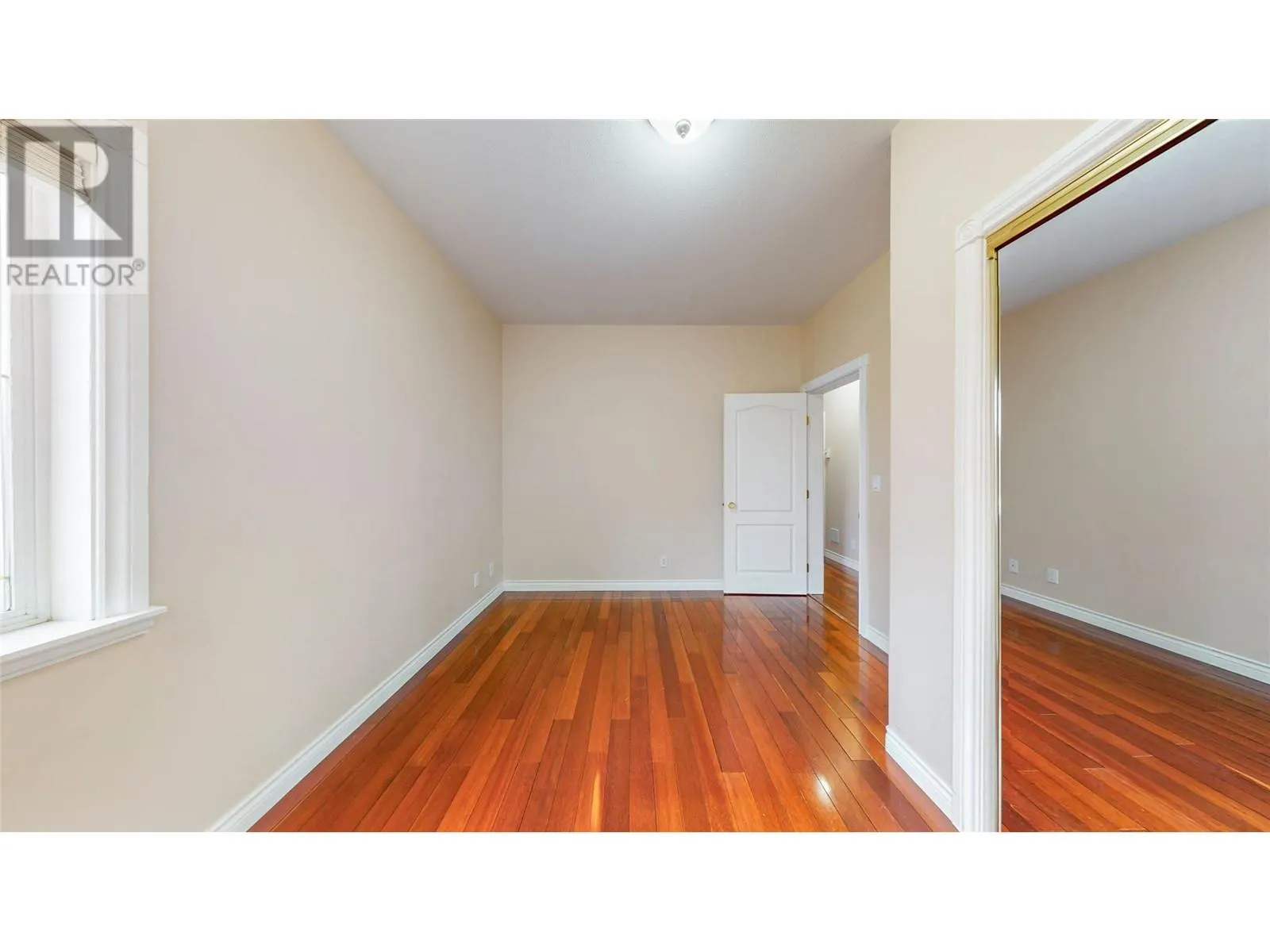6812 Cabernet Place