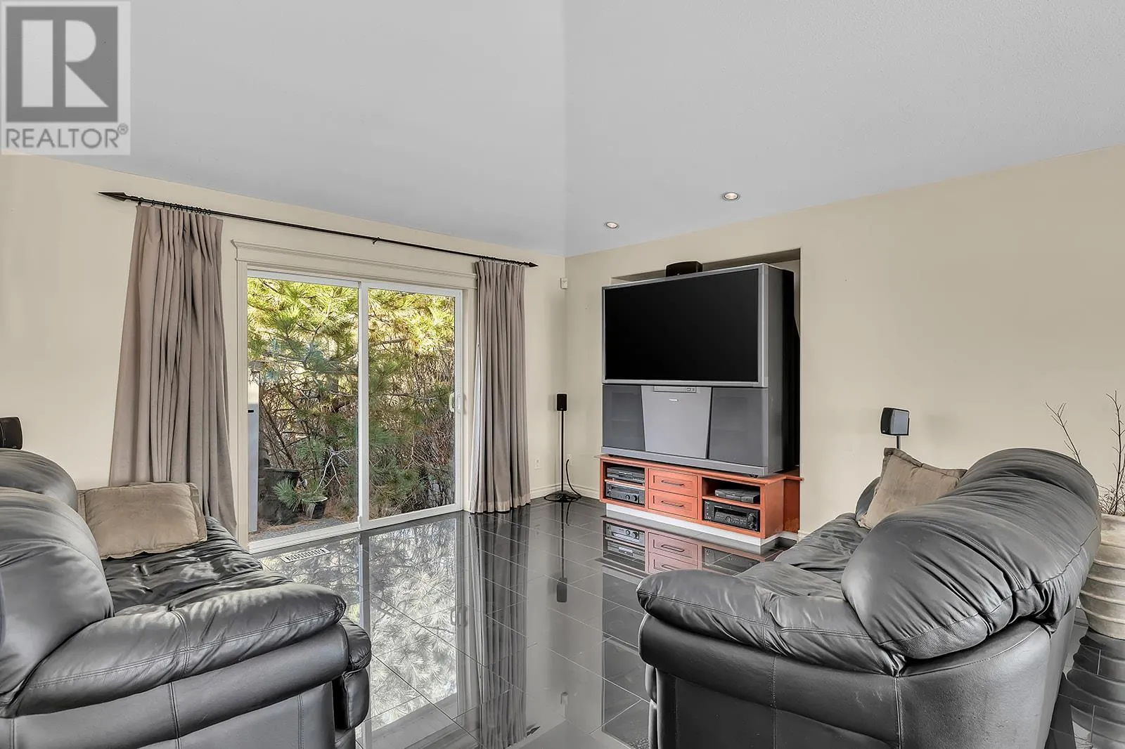 1620 Mission Hill Road