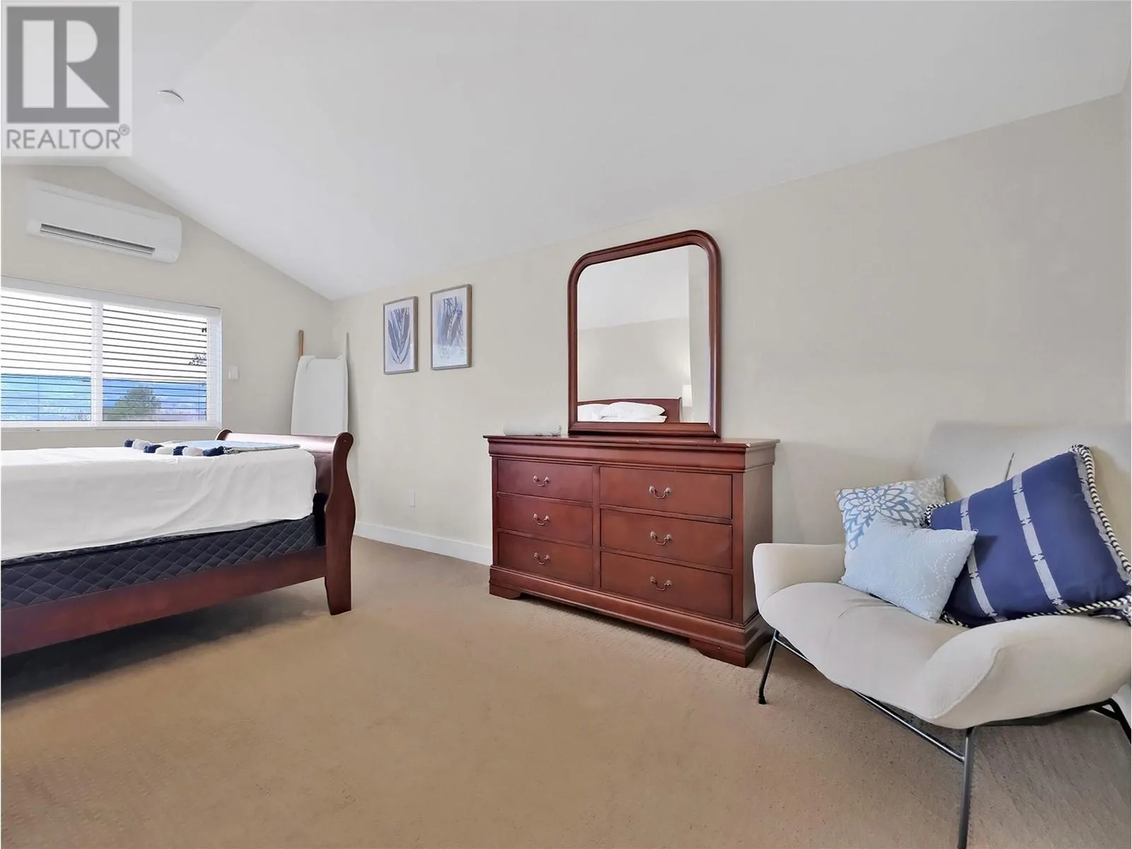 2070 NARAMATA Road