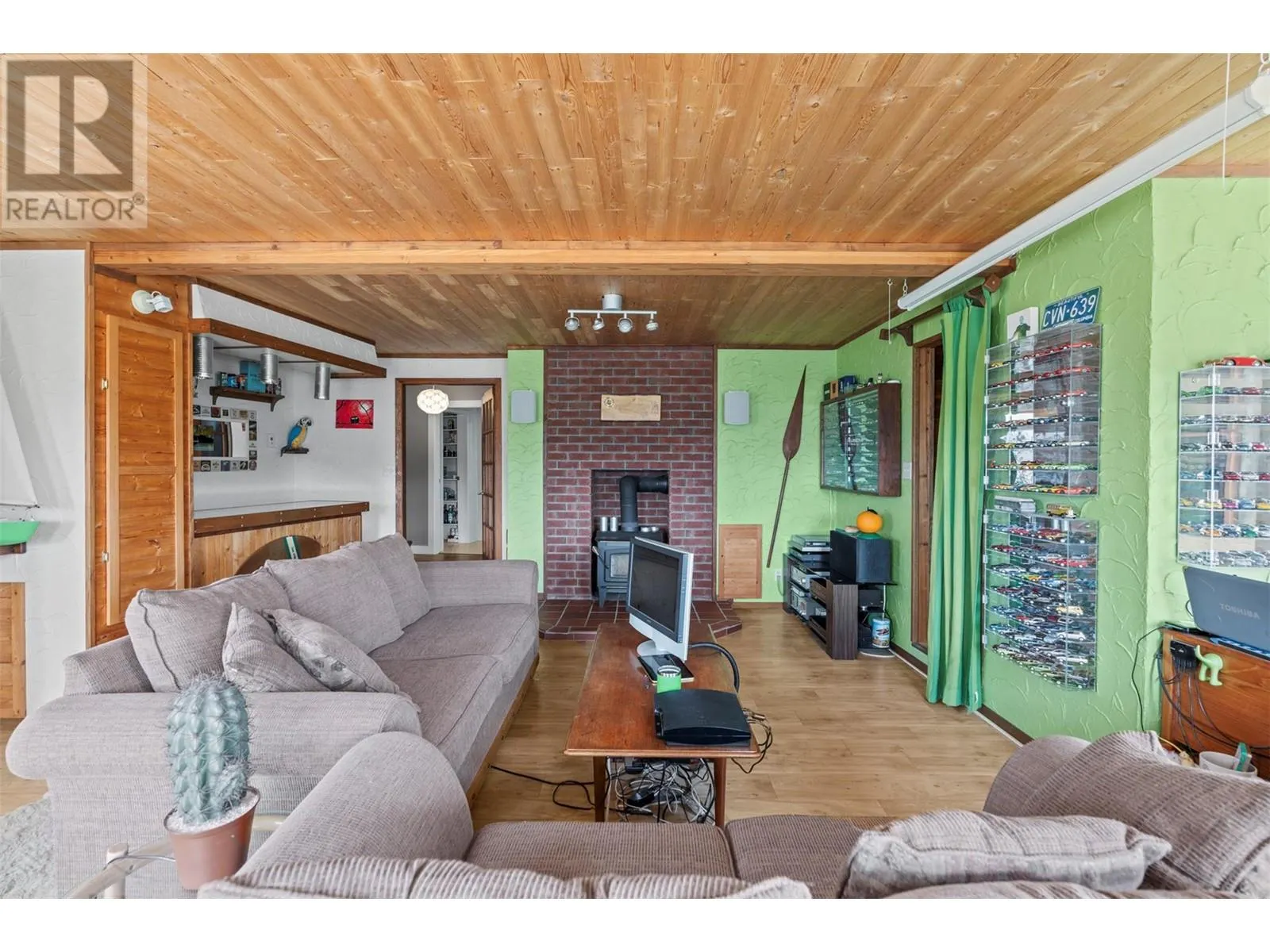 6396 Bella Vista Road