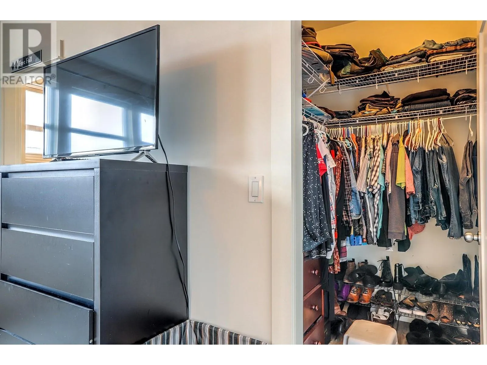 3203 25 Street Unit# B