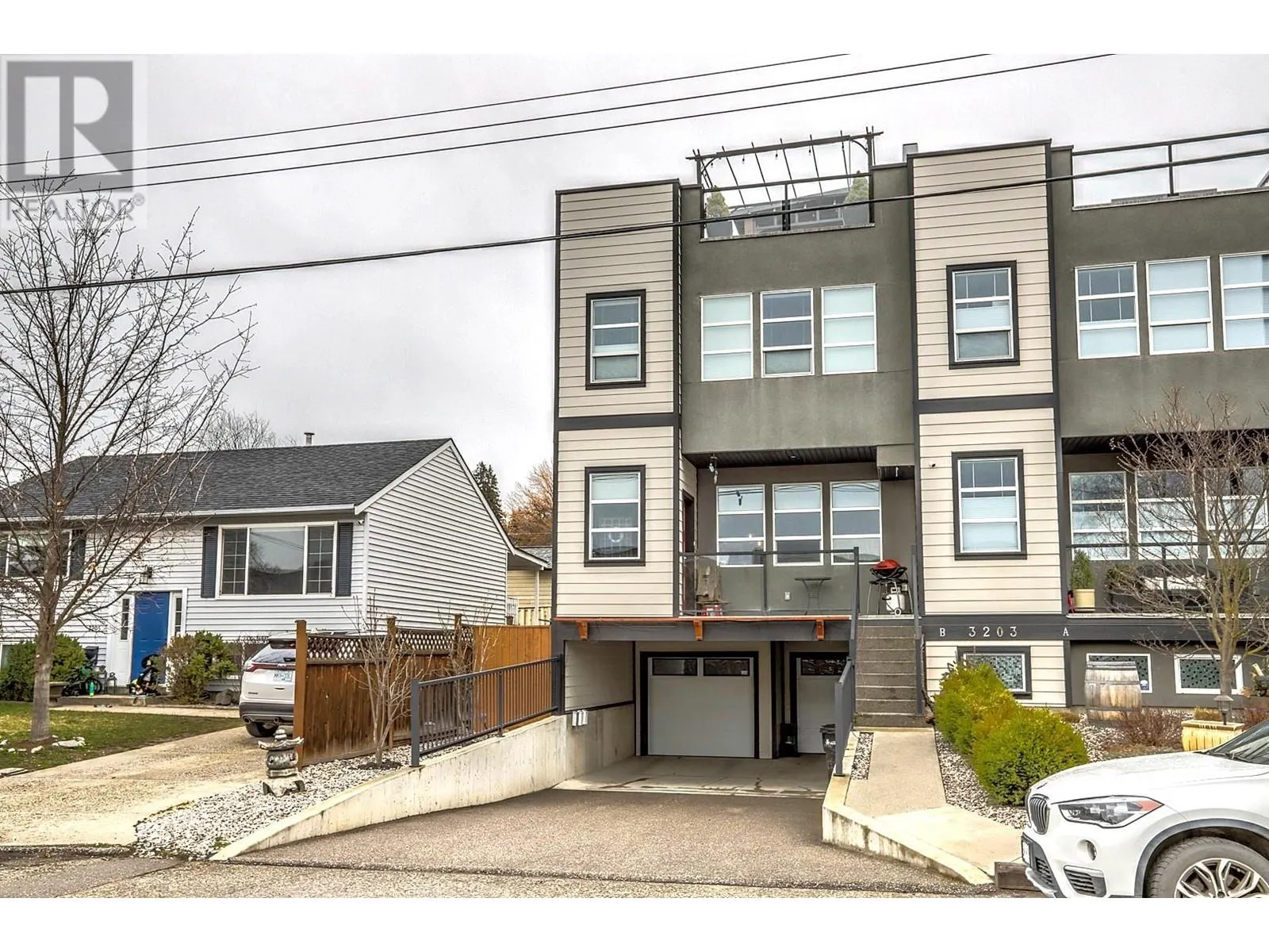 3203 25 Street Unit# B