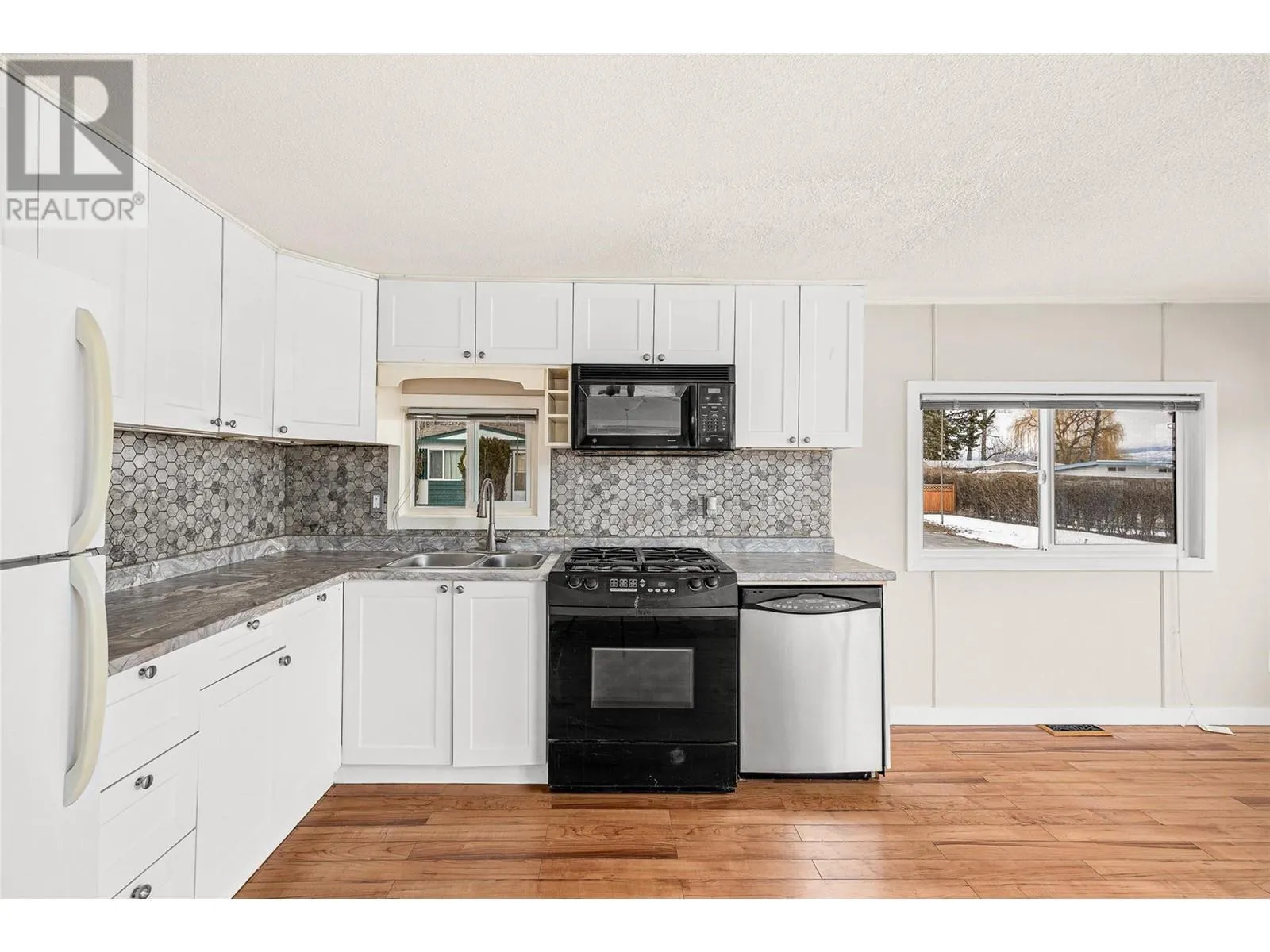1881 Boucherie Road Unit# 12