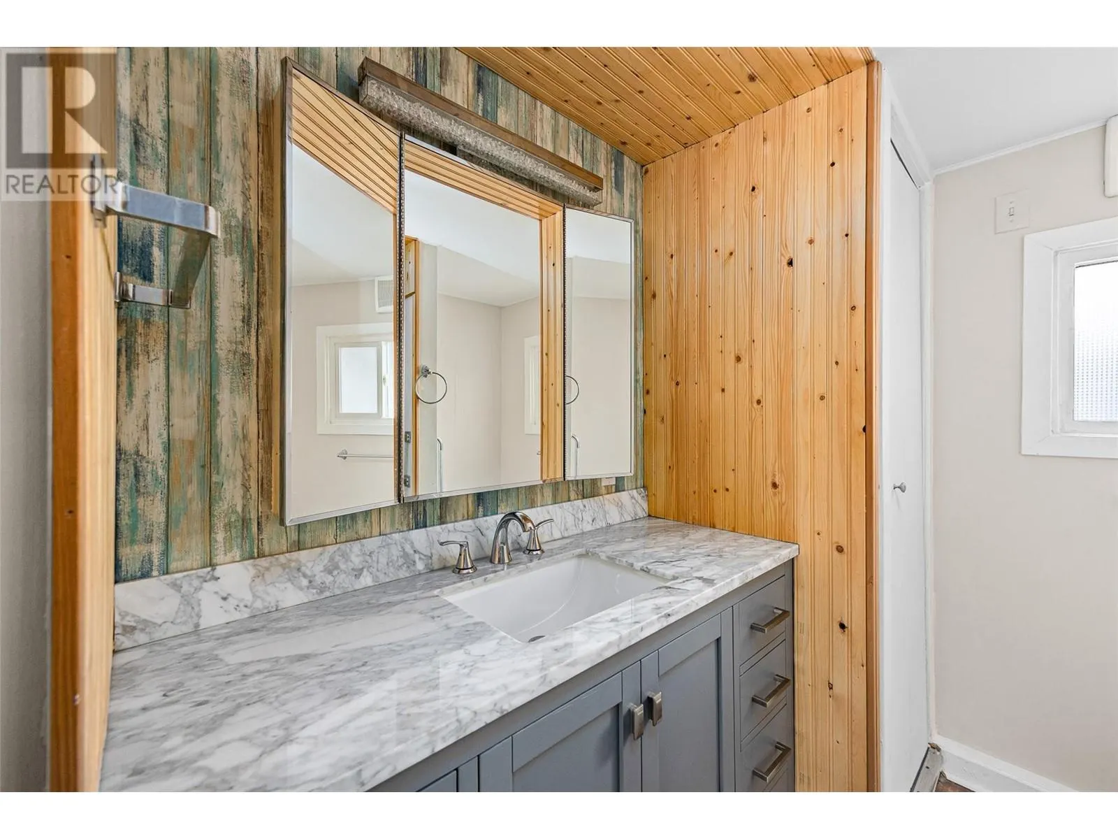1881 Boucherie Road Unit# 12