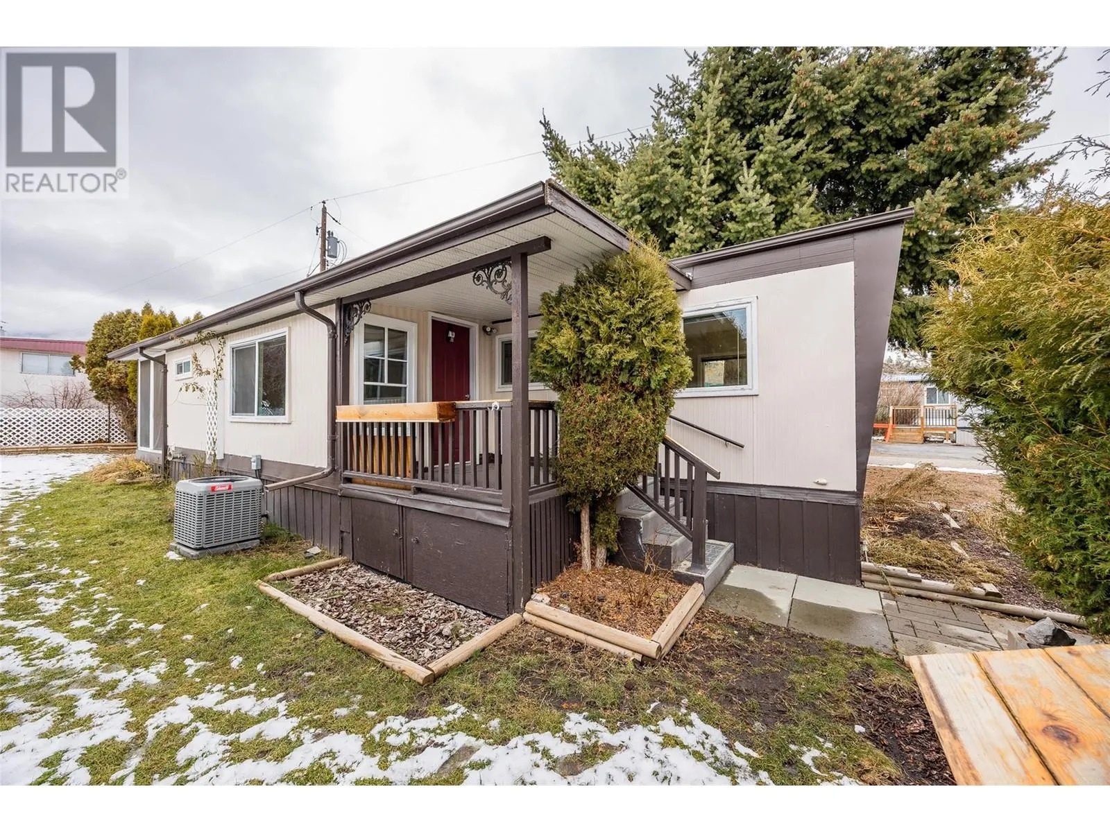 1881 Boucherie Road Unit# 12