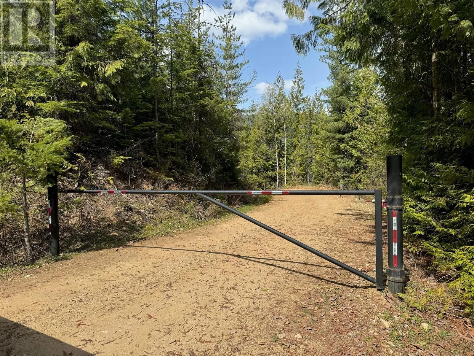 2524 Enderby Mabel Lake Road