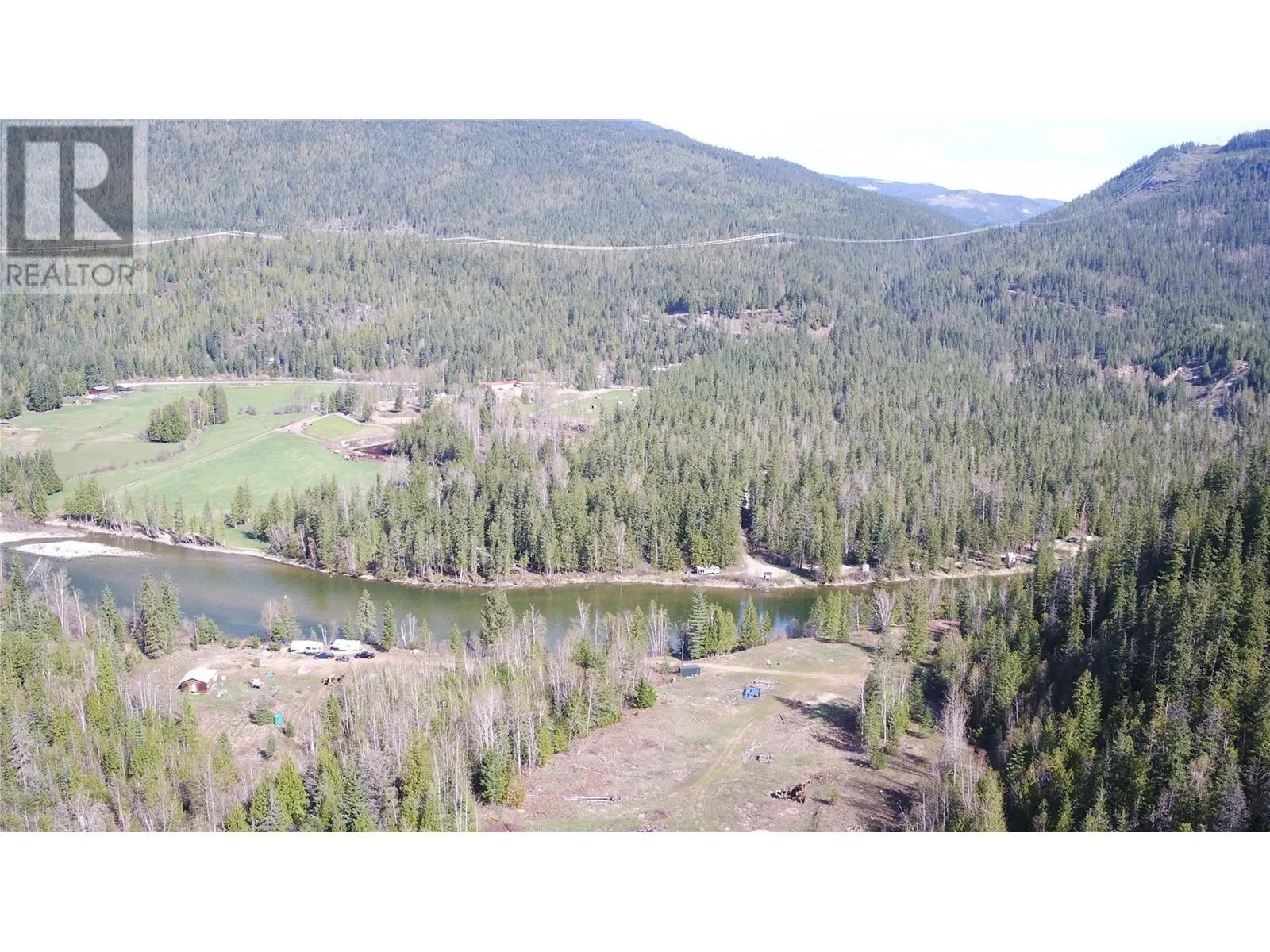 2524 Enderby Mabel Lake Road