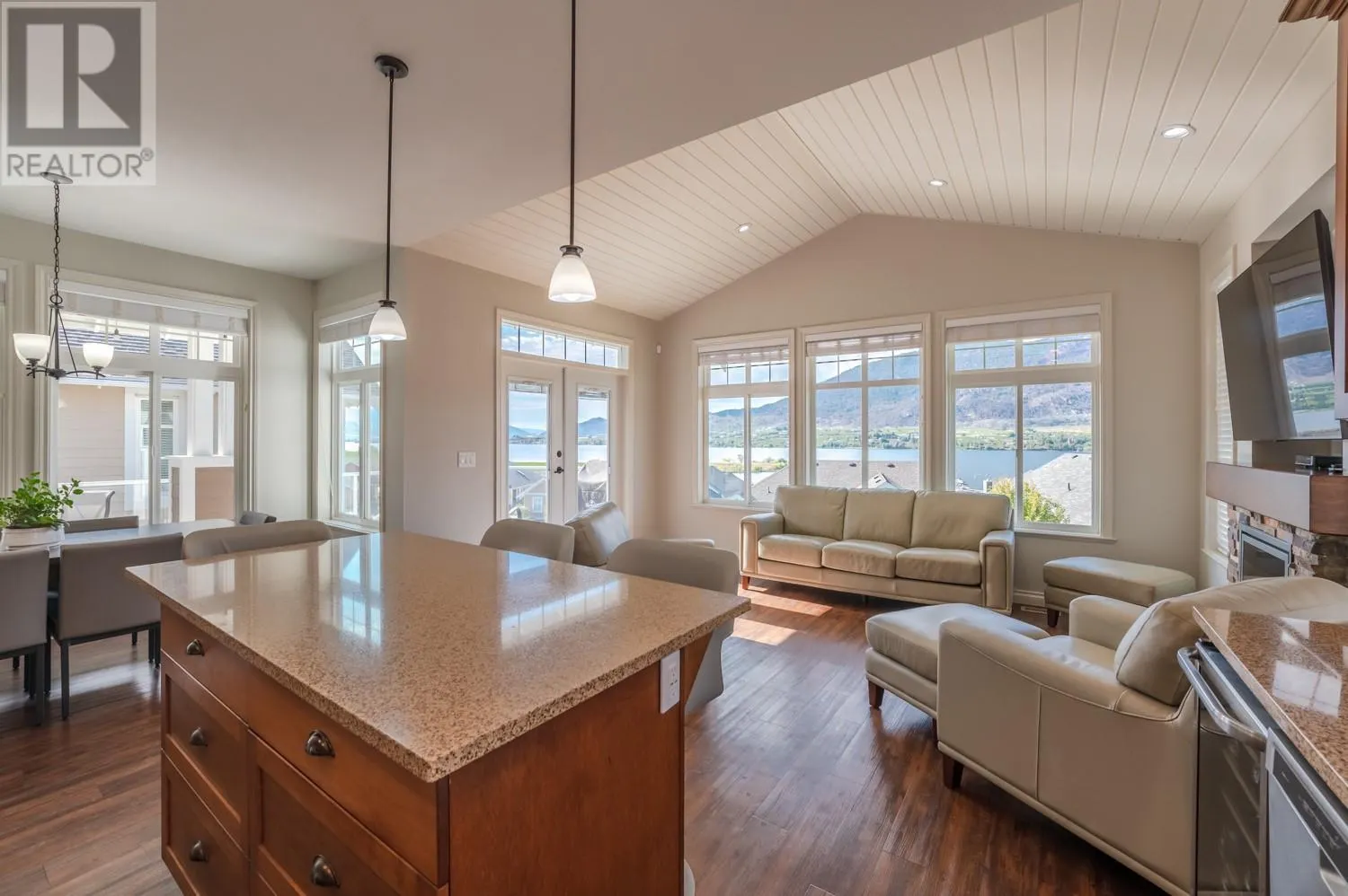 2450 Radio Tower Road Unit# 206