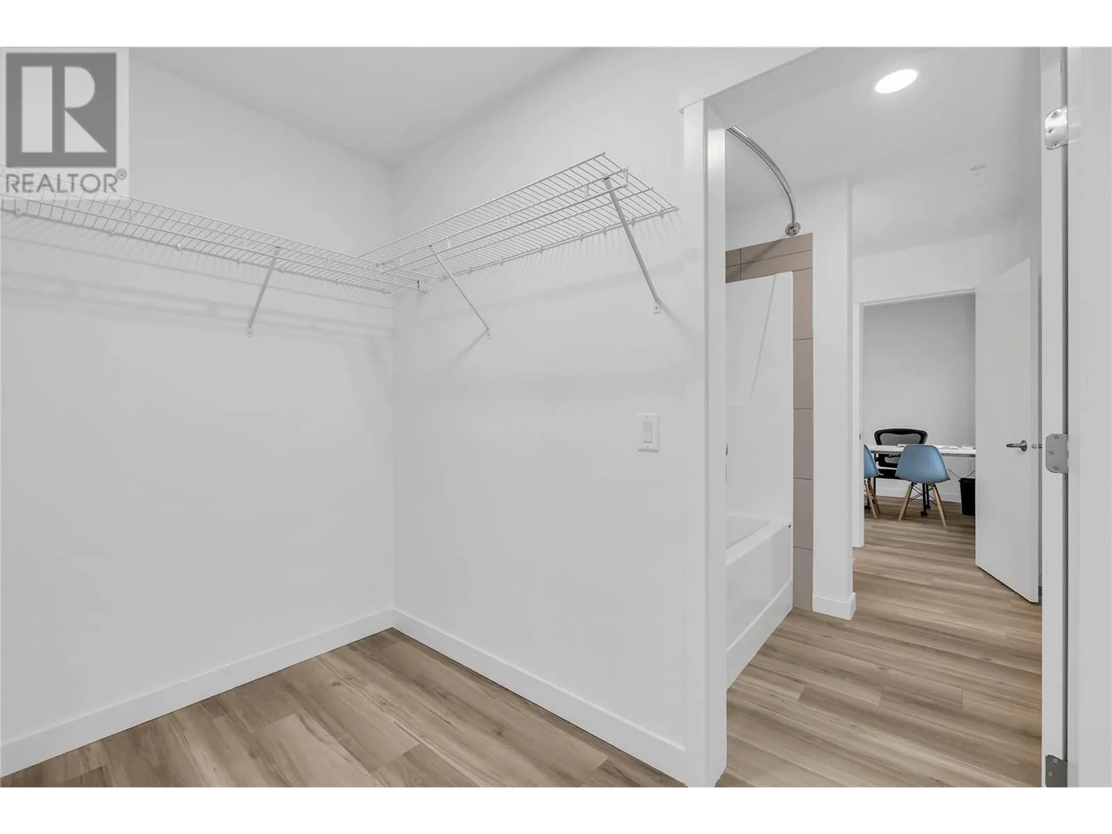 1111 Frost Road Unit# 115