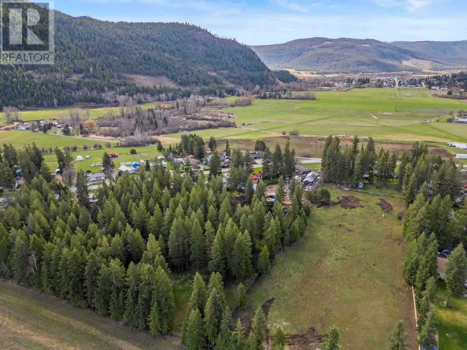 272 Lumby-Mabel Lake Road