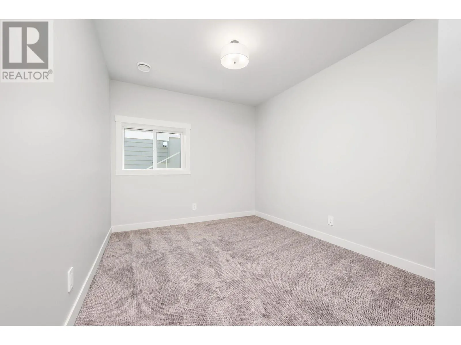 7760 Okanagan Landing Road Unit# 98 Lot# 1