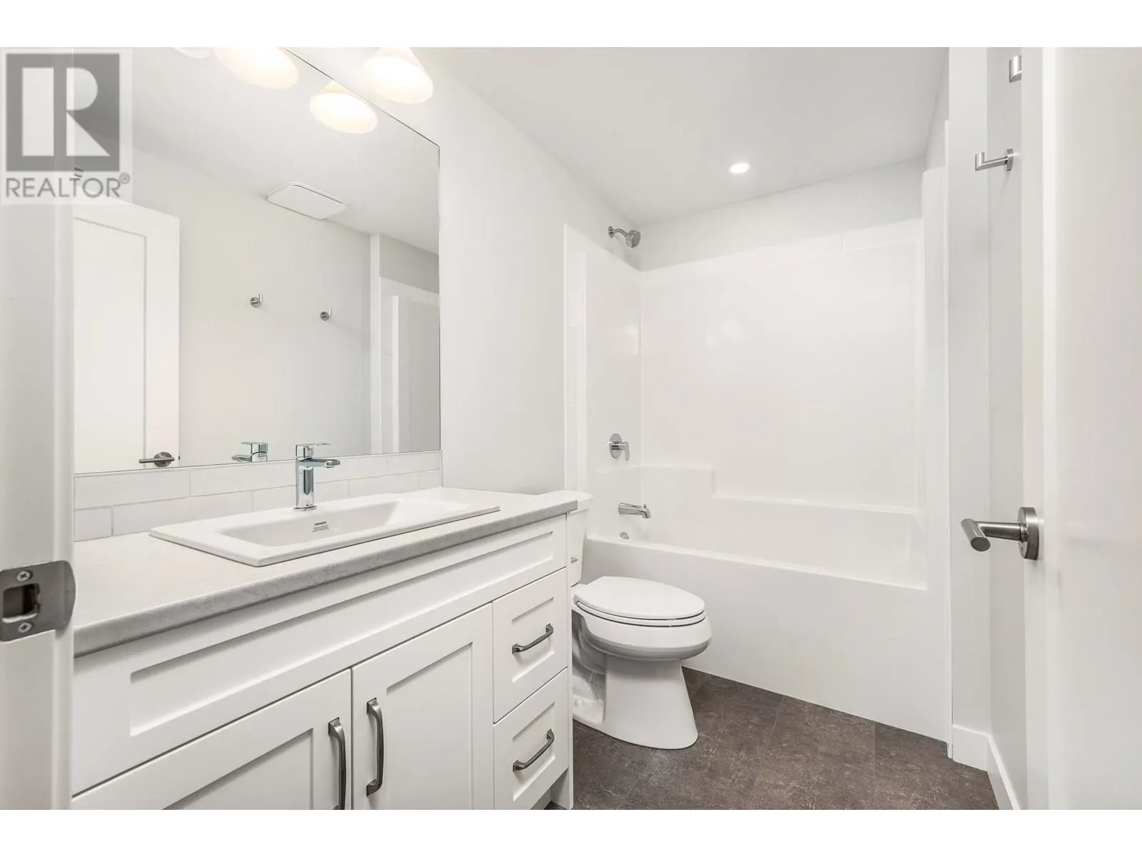 7760 Okanagan Landing Road Unit# 98 Lot# 1