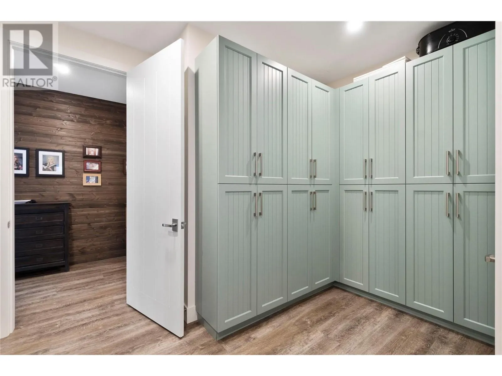 2639 Eagle Bay Road Unit# D